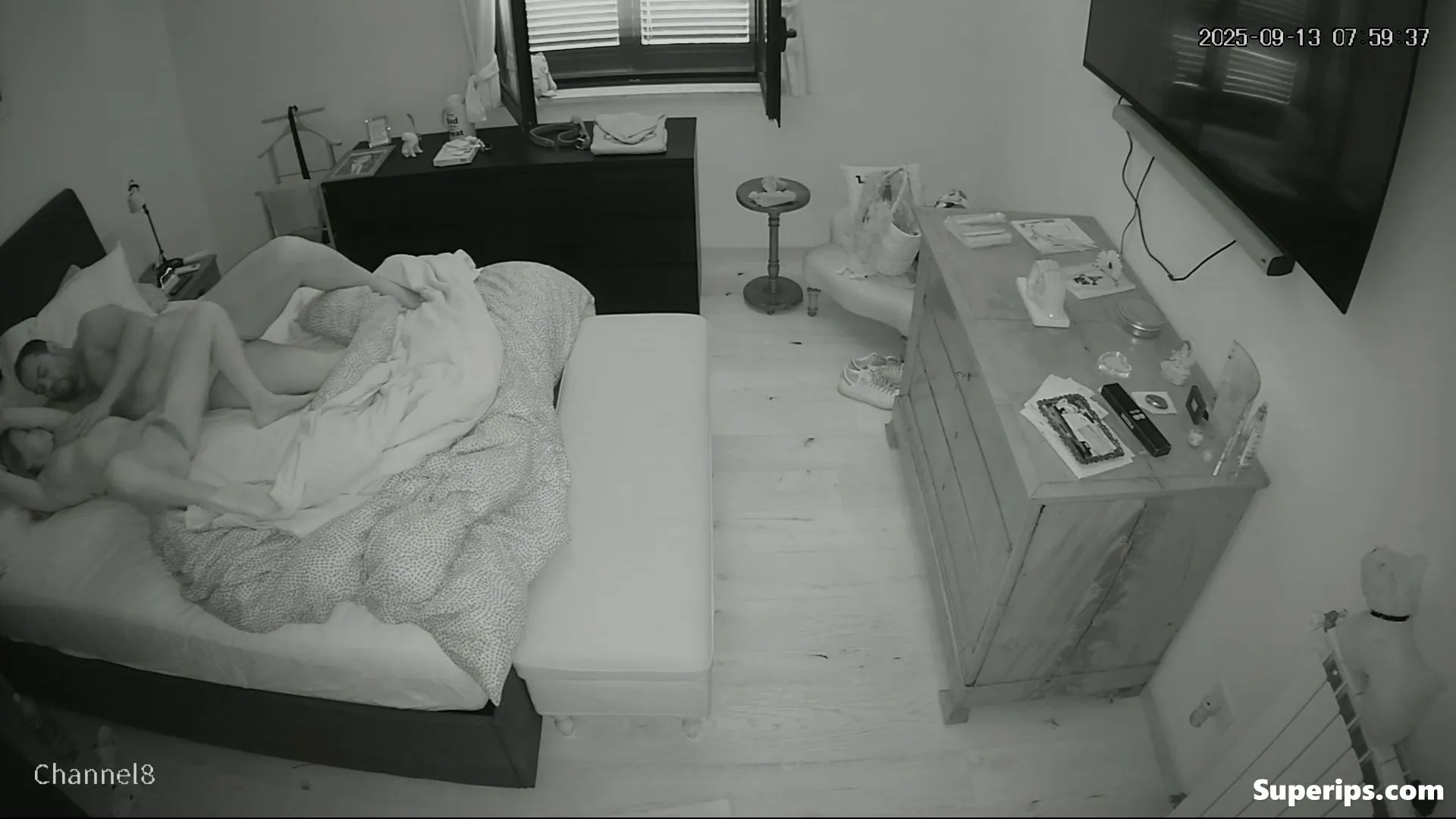 IPCAM – Italian MILF wife slowly masturbates IPCAM – Italian MILF wife slowly masturbates