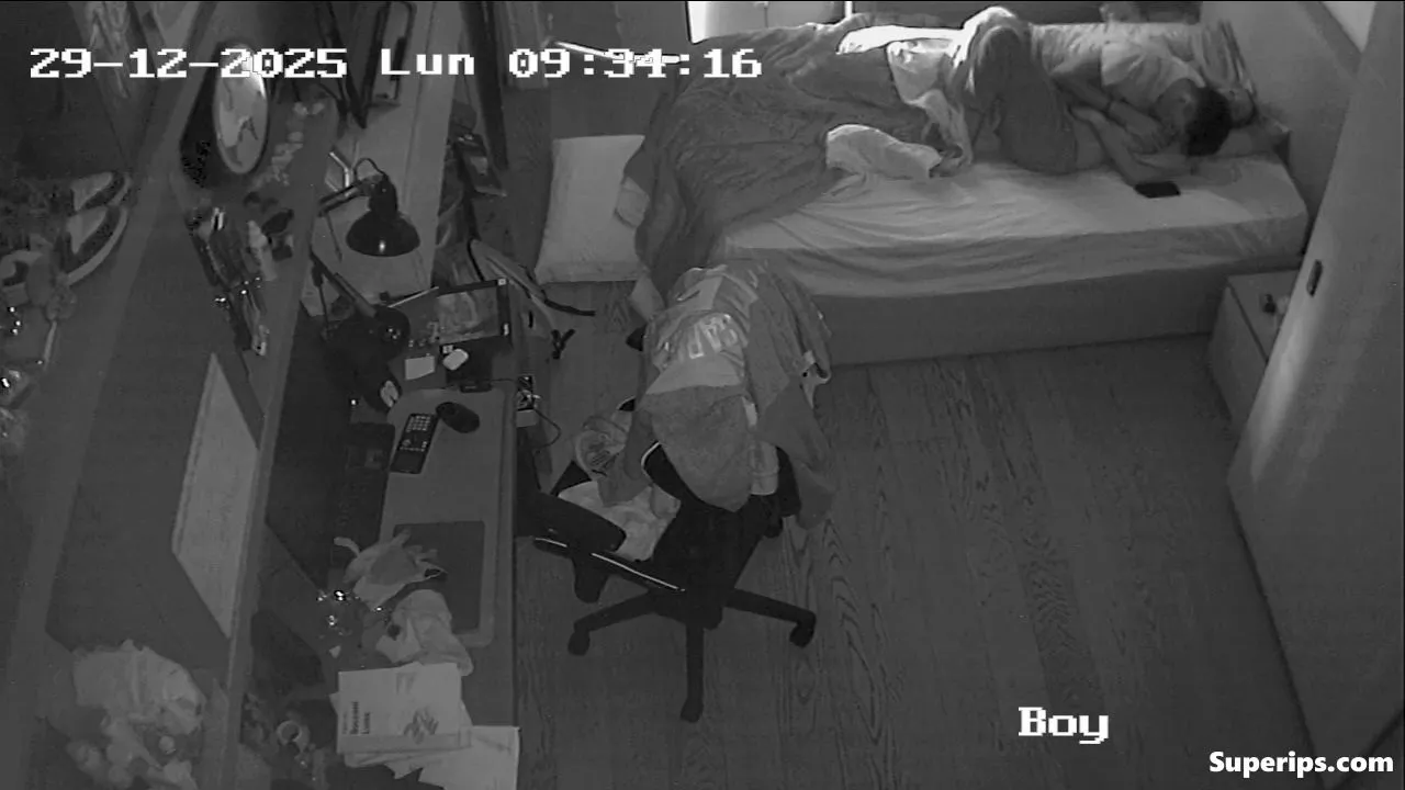 IPCAM – Sweet French girl gets brutally masturbated IPCAM – Sweet French girl gets brutally masturbated