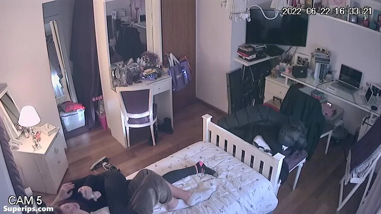 IPCAM – Young American couple groping each other IPCAM – Young American couple groping each other