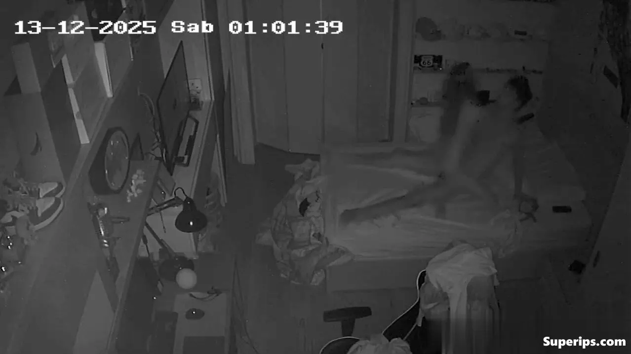 IPCAM – Petite French girl fucks in secret IPCAM – Petite French girl fucks in secret