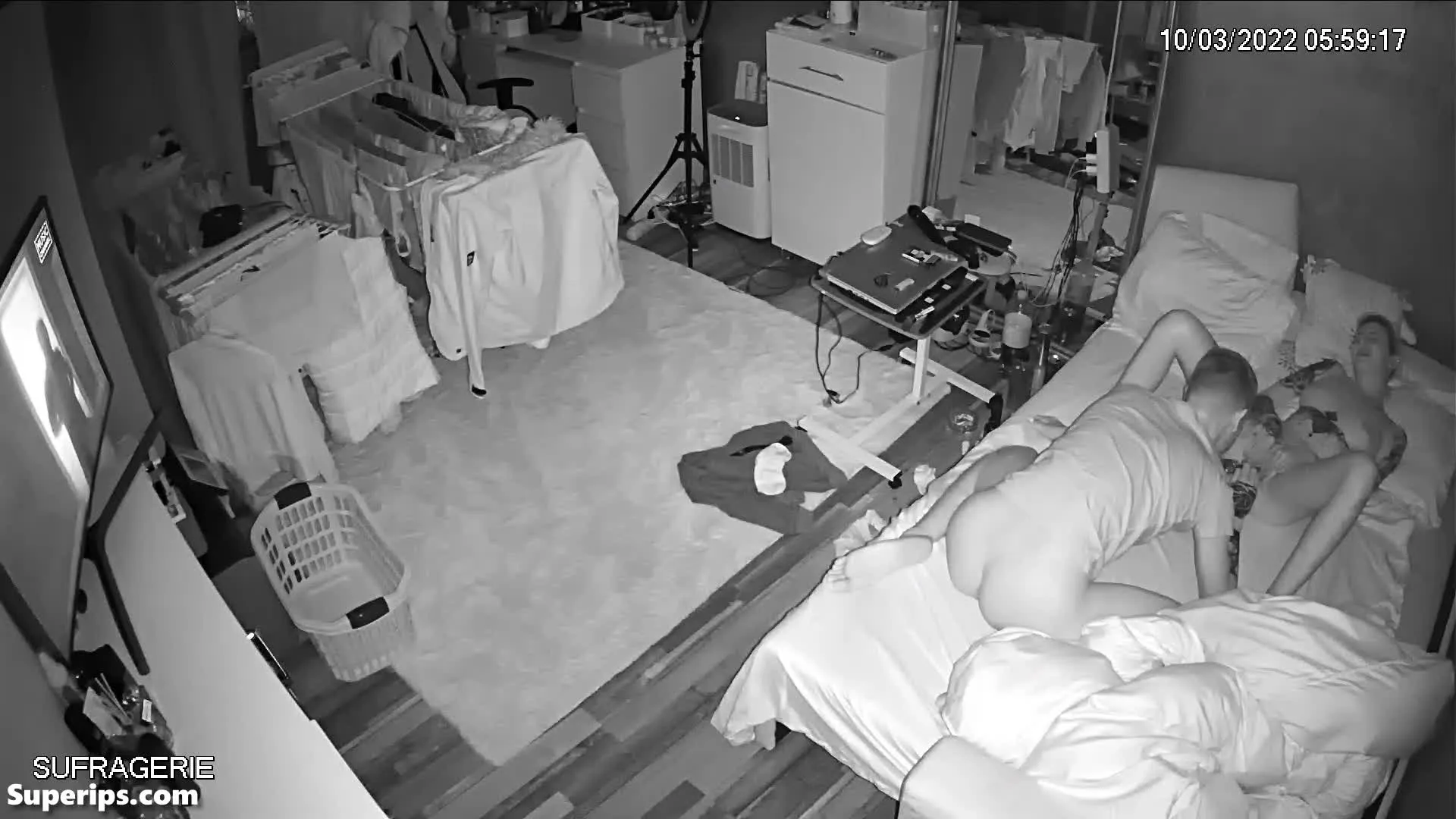 IPCAM – American tattooed teenage girl gets oral sex IPCAM – American tattooed teenage girl gets oral sex