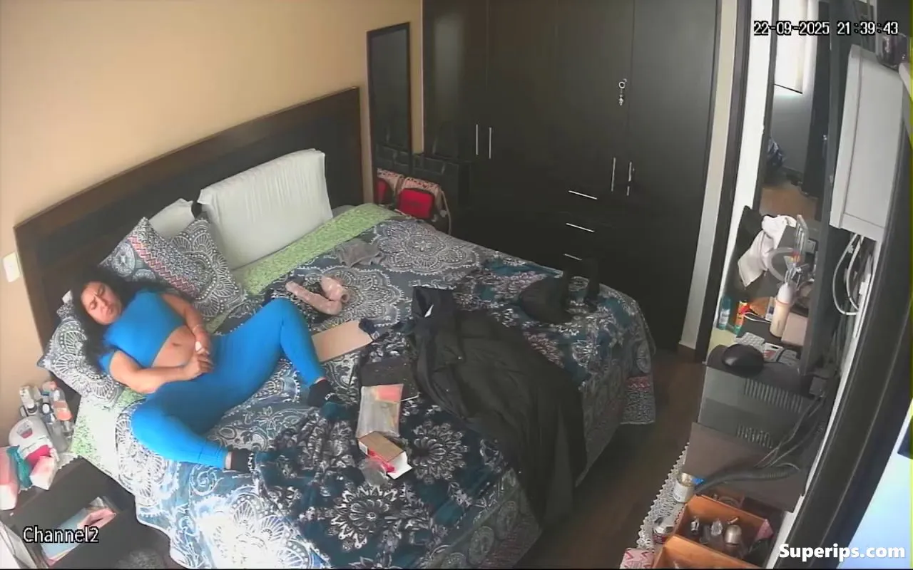 IPCAM – Busty Latina mom is addicted to masturbating IPCAM – Busty Latina mom is addicted to masturbating