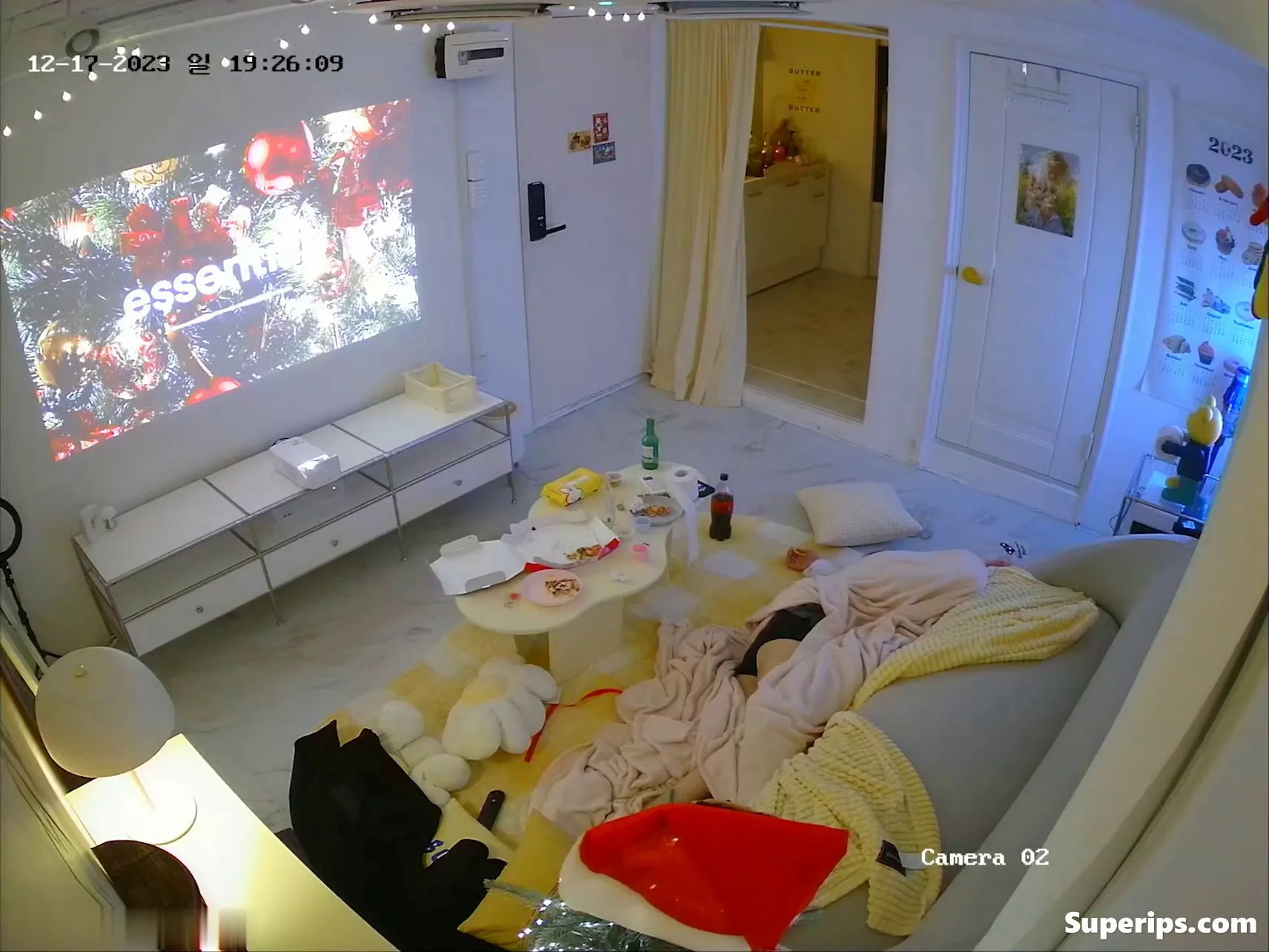 IPCAM – Korean couple fucks while watching a movie IPCAM – Korean couple fucks while watching a movie