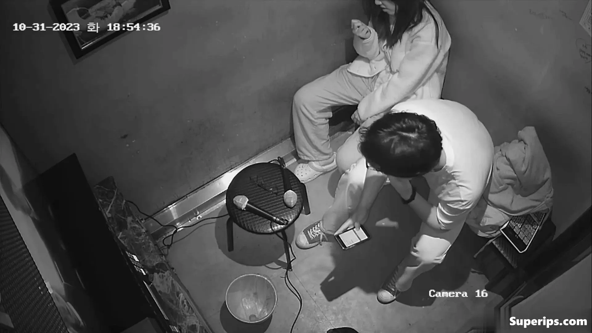 IPCAM – Nerdy Korean girl is groped IPCAM – Nerdy Korean girl is groped