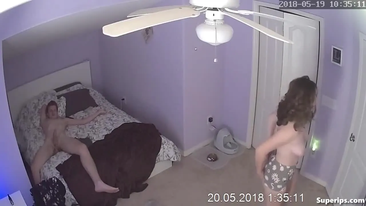 IPCAM – American teenage stepbrothers fuck in their room IPCAM – American teenage stepbrothers fuck in their room