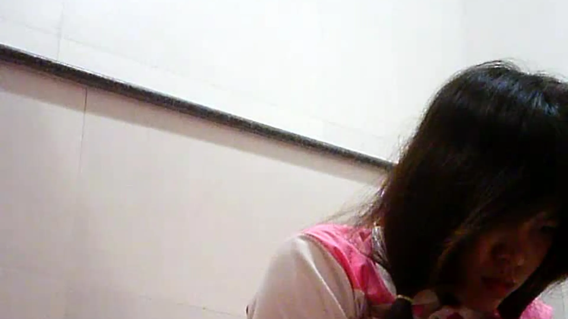 Spy toilet – Thailand girls in the bathroom #25 Spy toilet – Thailand girls in the bathroom #25