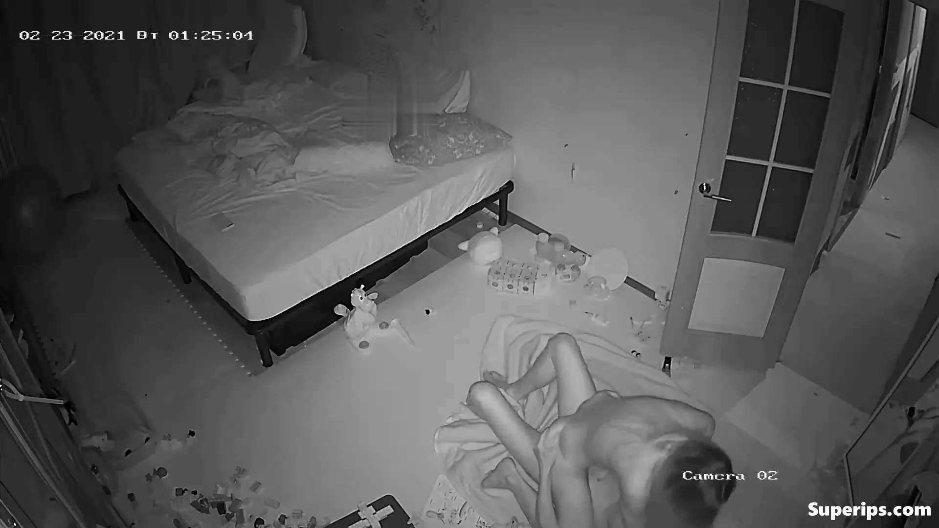 IPCAM – Young Russian parents fuck in their room IPCAM – Young Russian parents fuck in their room