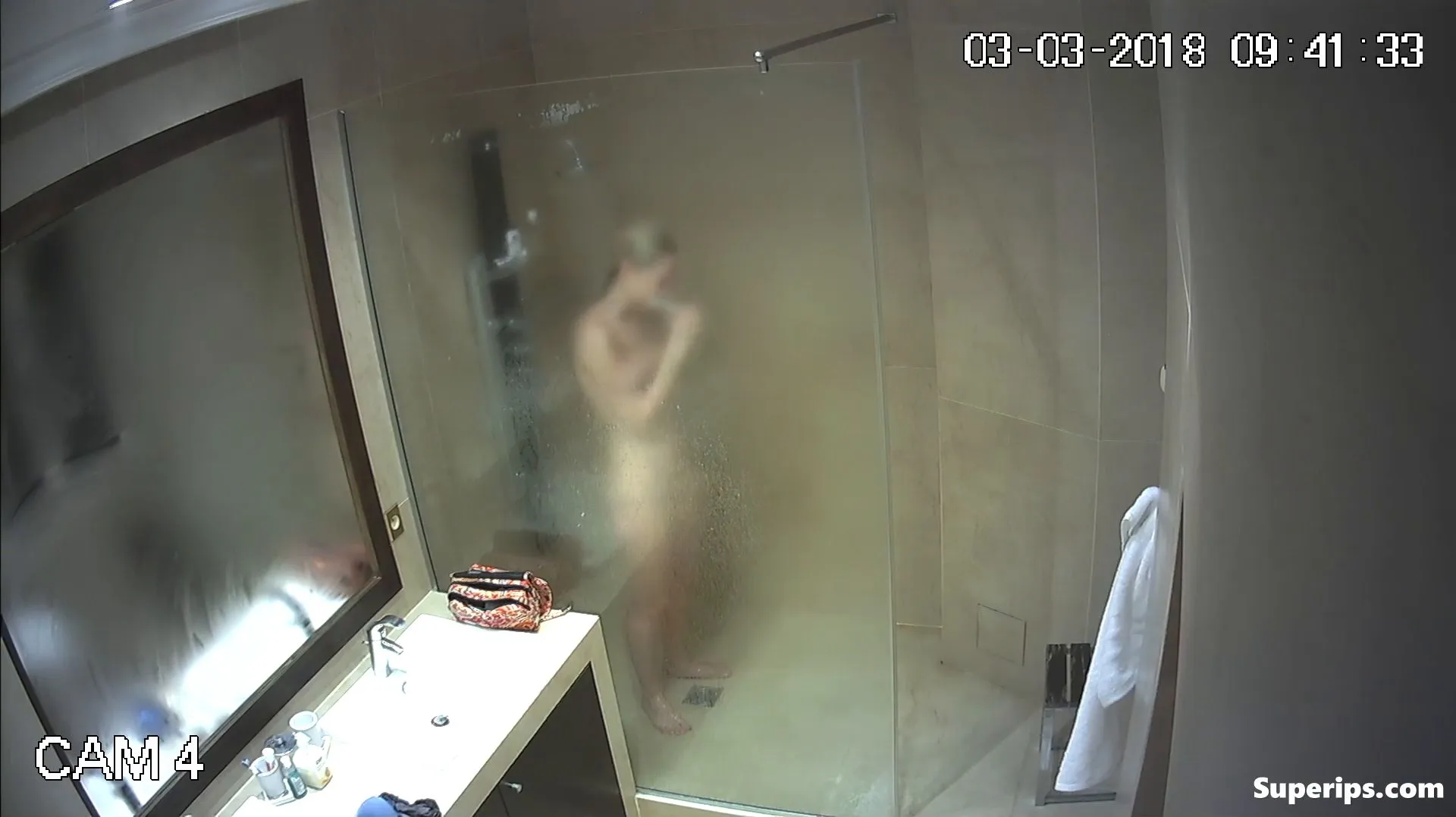 IPCAM – German MILF mom takes a shower IPCAM – German MILF mom takes a shower