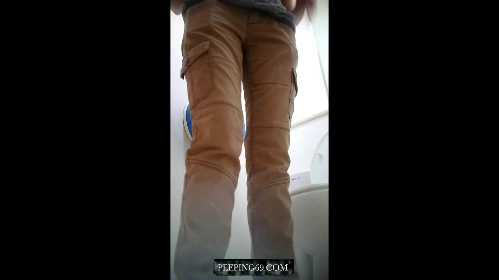 Spy toilet – Thailand girls in the bathroom #19 Spy toilet – Thailand girls in the bathroom #19