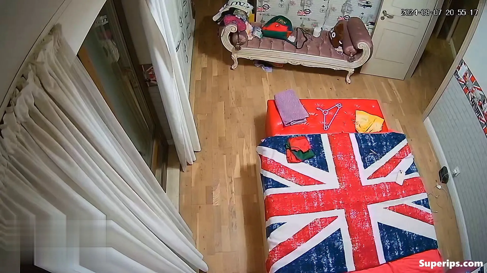 IPCAM – British blonde girl naked in her room IPCAM – British blonde girl naked in her room