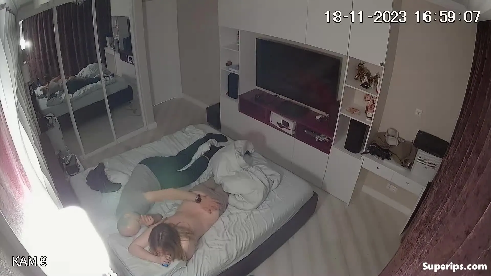 IPCAM – Man massages his wife while he fucks her IPCAM – Man massages his wife while he fucks her