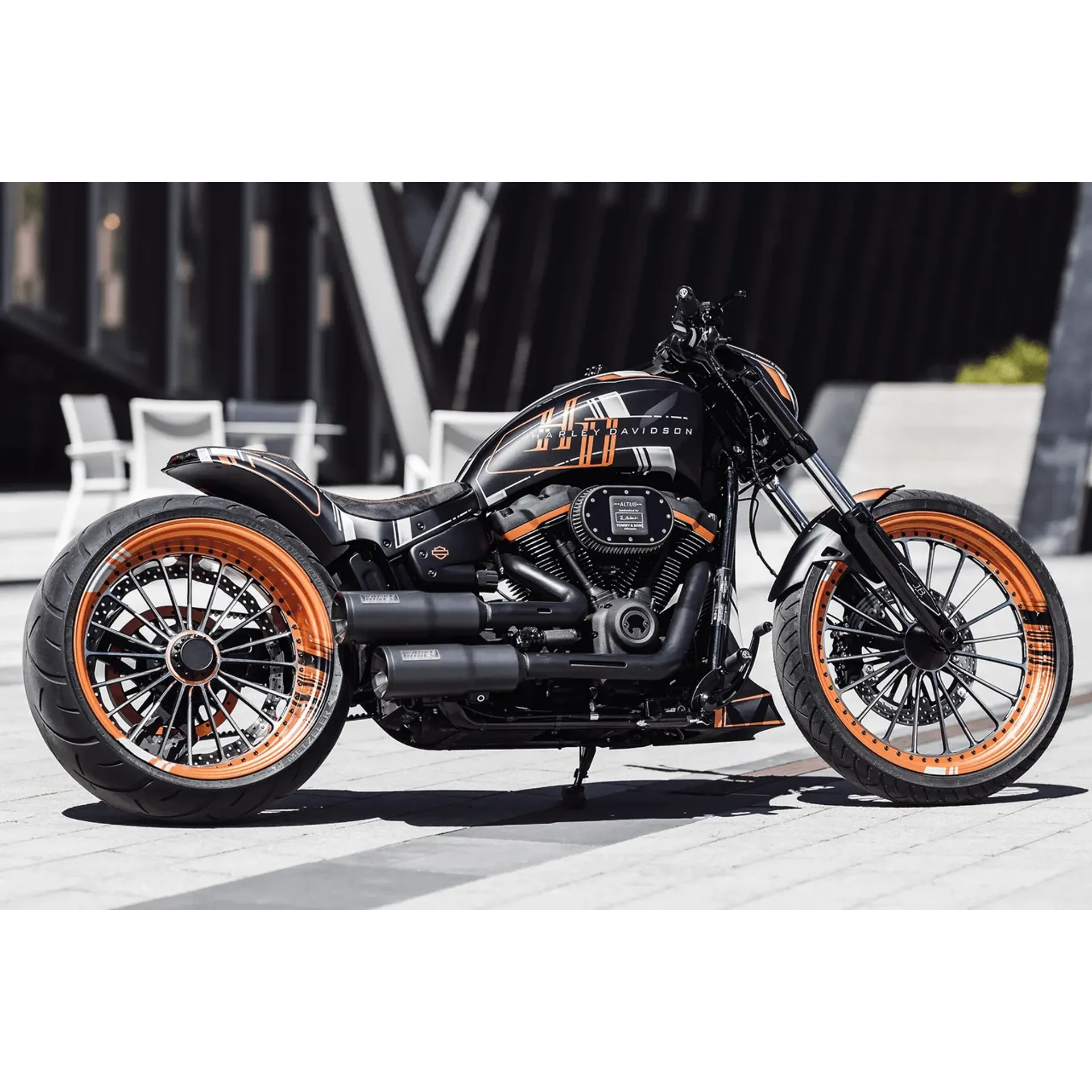 Sinner set for Harley Davidson Softail B