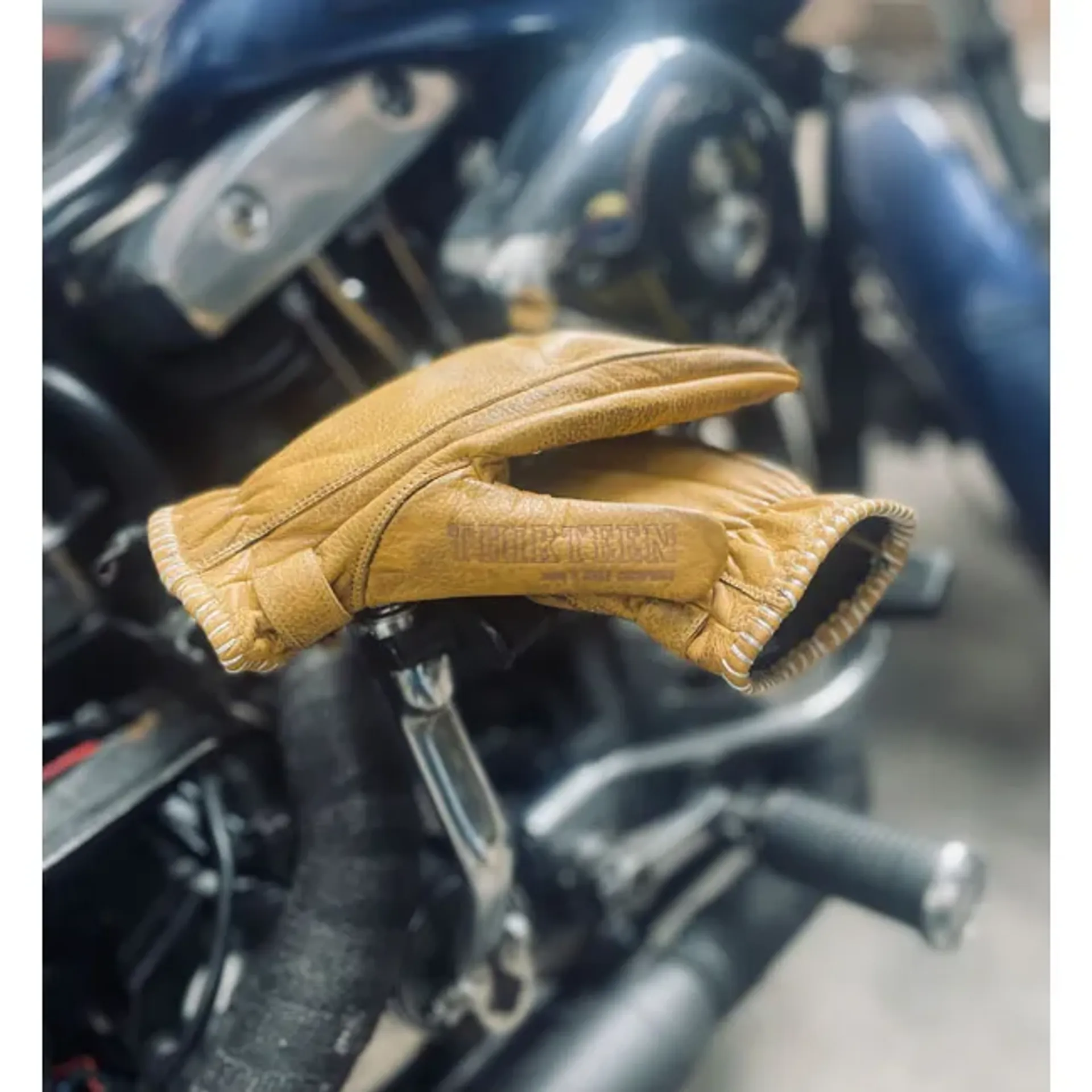 13 1/2 Loud Ride gloves yellow