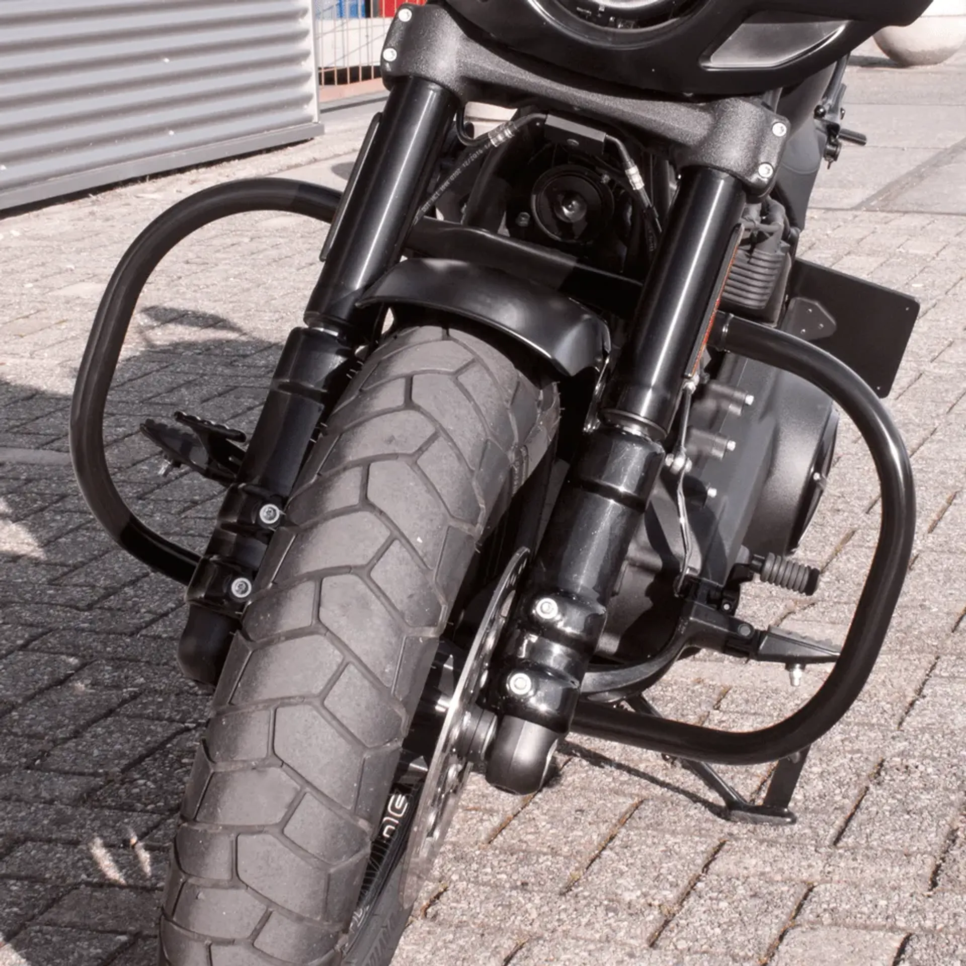 Blk highway bar Softail 18-UP D=1.25″