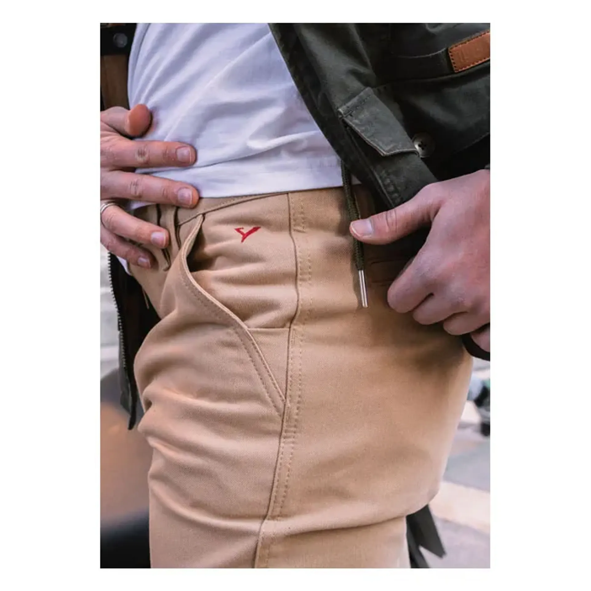By City Docks pants beige