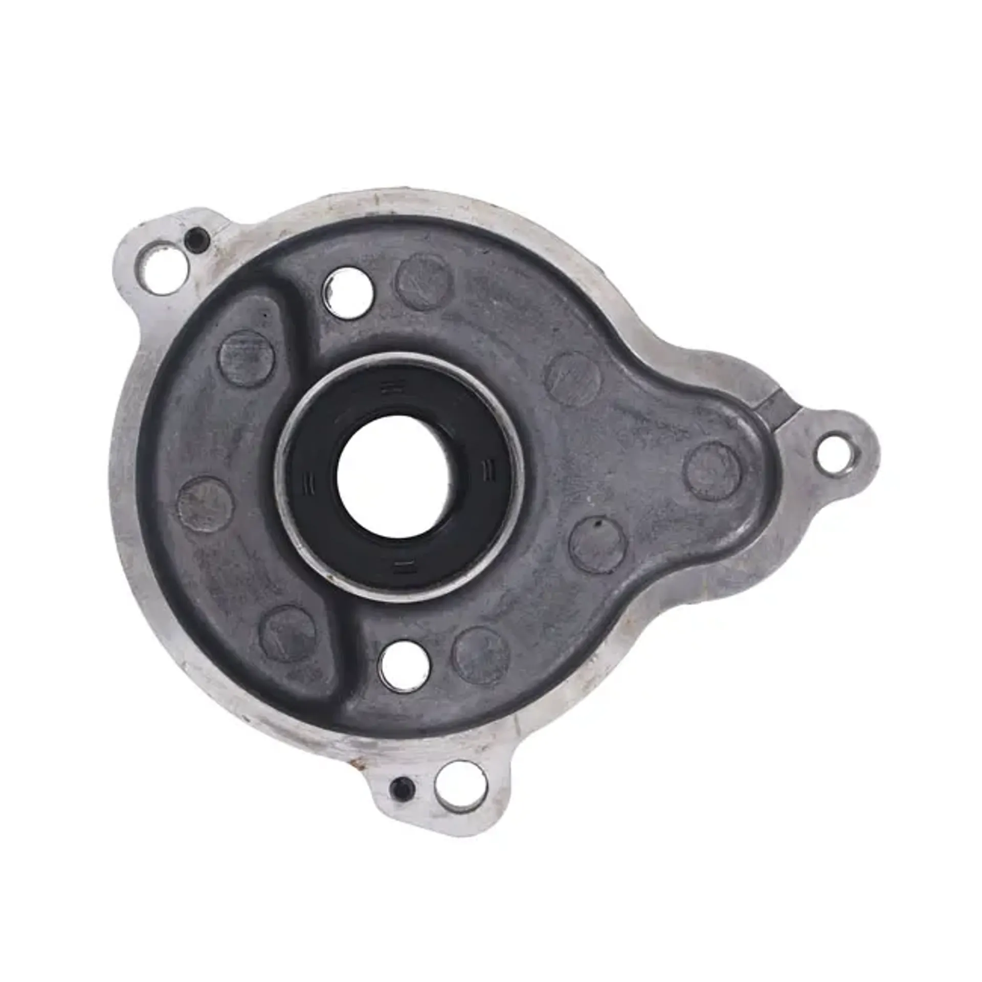 Starter shaft housing