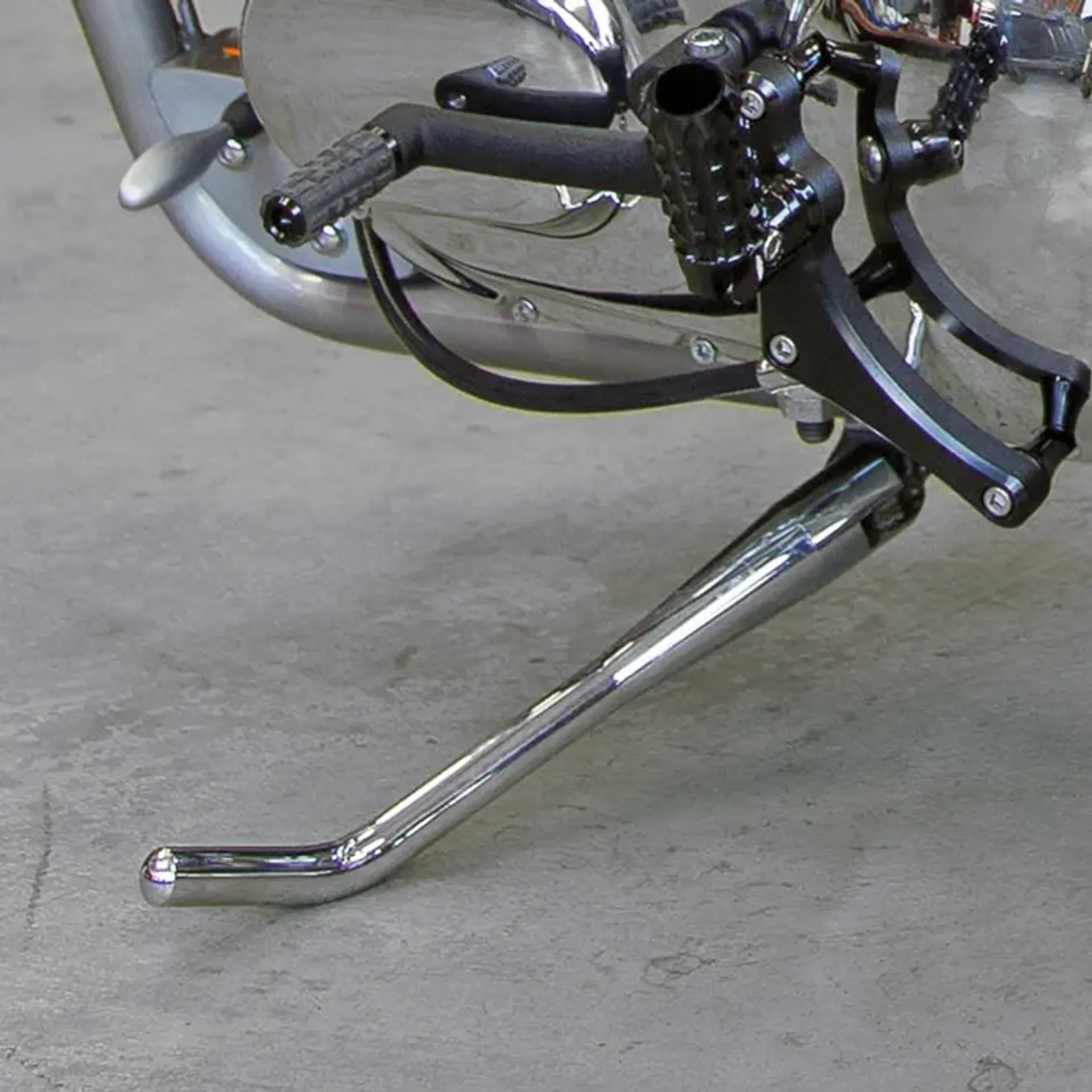 GZP 1-1/4″ Adjustable weld on kickstand