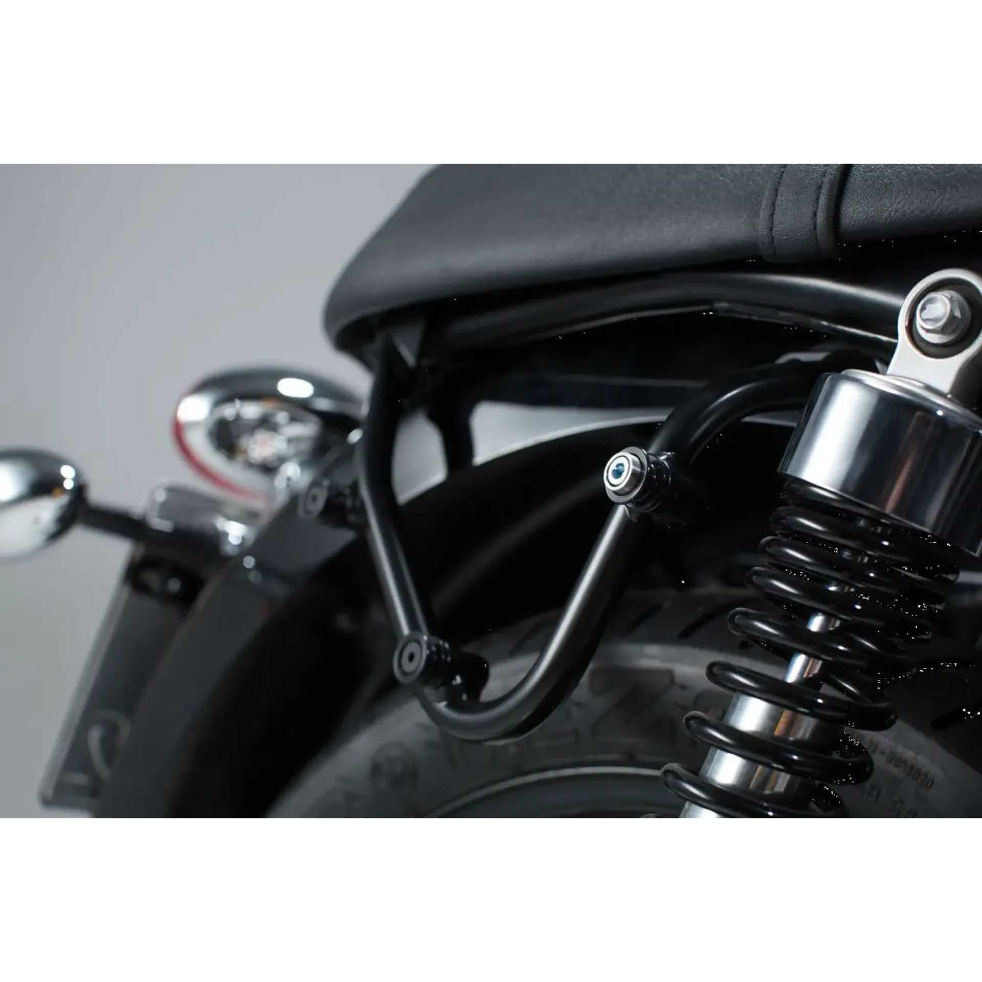 Side Carrier Slc Left Black Thruxton, Scrambler, Bonneville/T100
