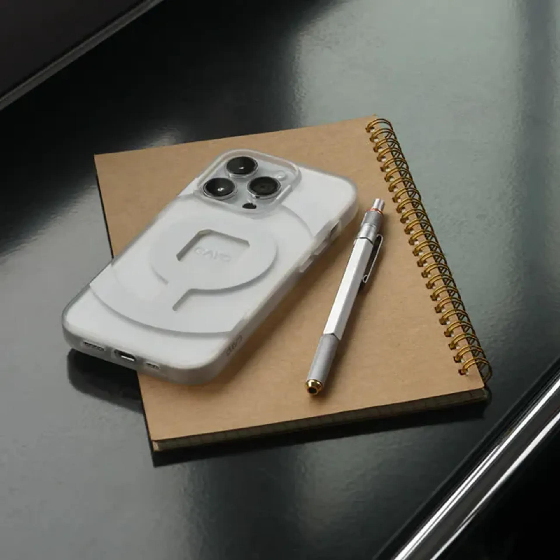 Cayo, phone.dokk. iPhone 13 / 14. Clear / white