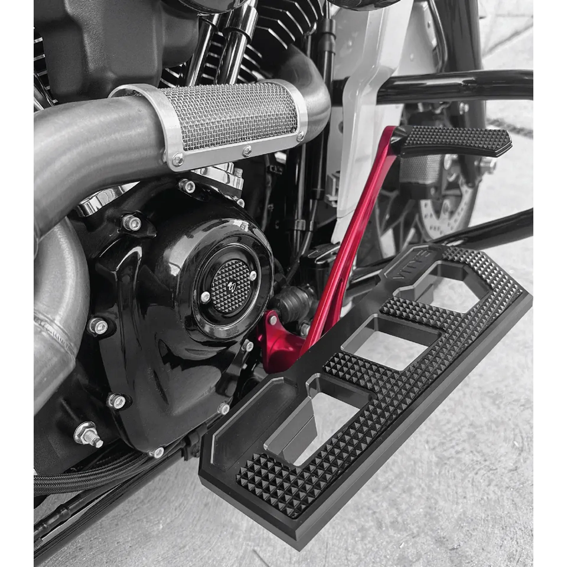 DMND BRAKE ARM BLK+RED PEG FLH/T97-07