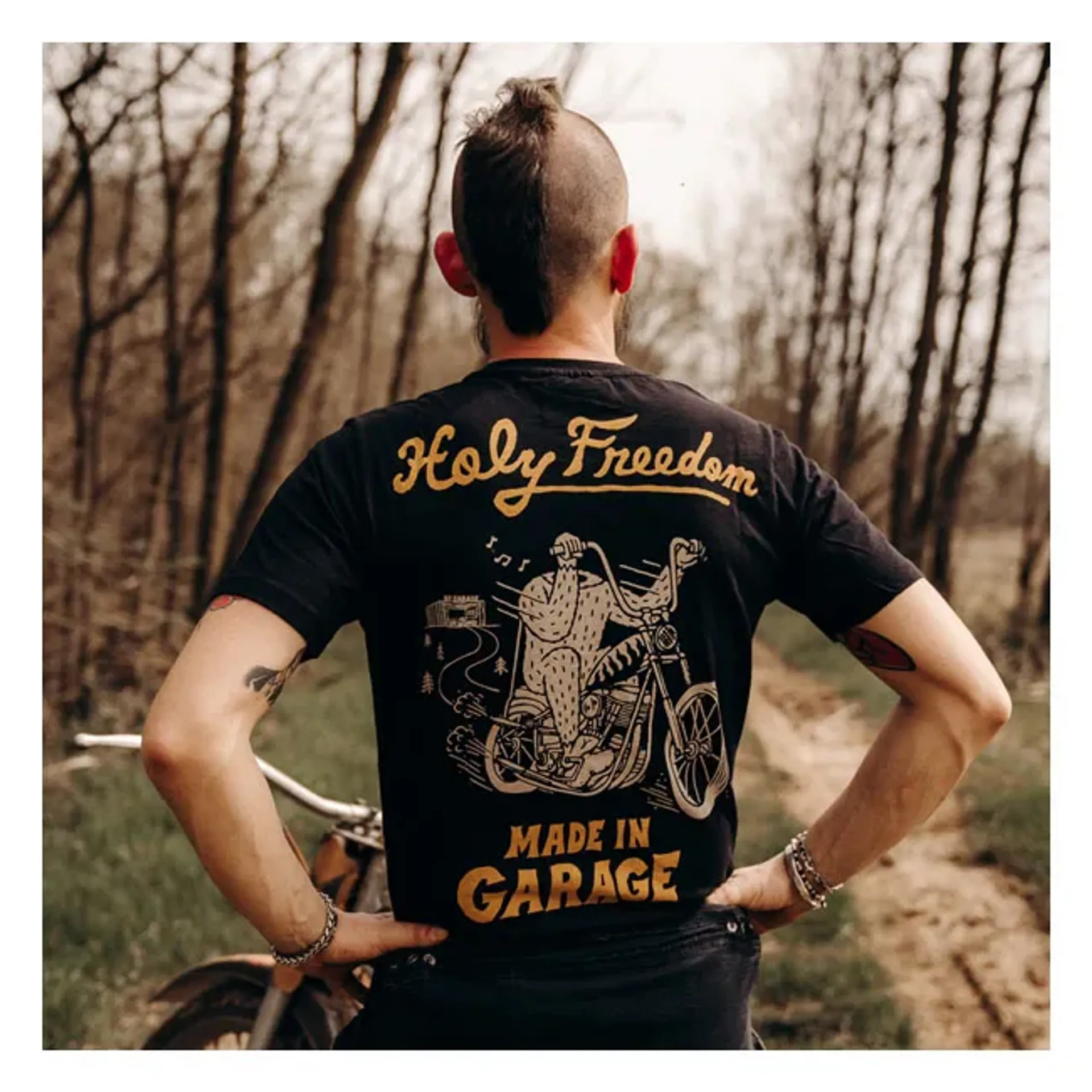 Holy Freedom Yeti t-shirt black