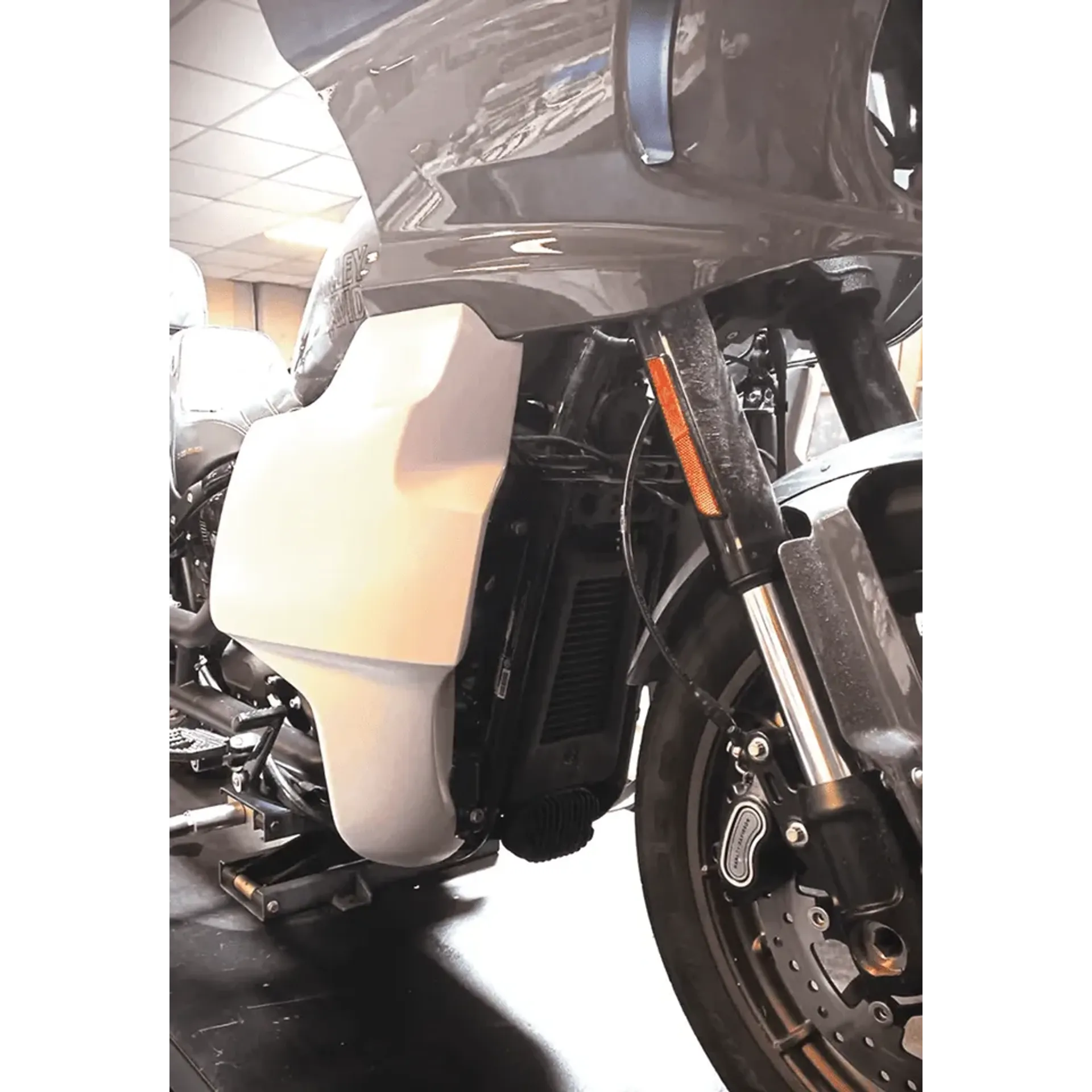 Dominator Fairing Lowers FXLRST22-Up