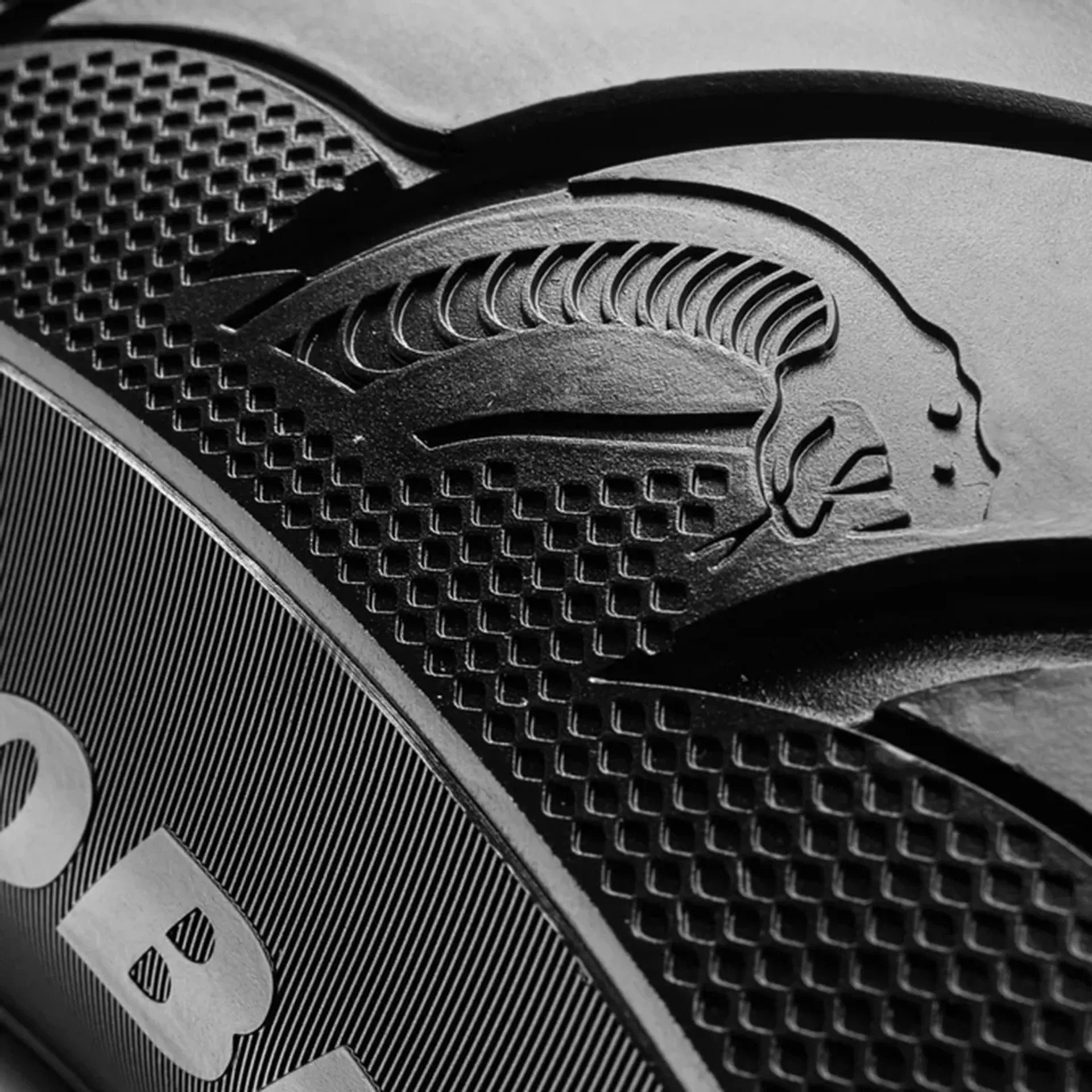 Cobra Chrome MT90B16 74H Front