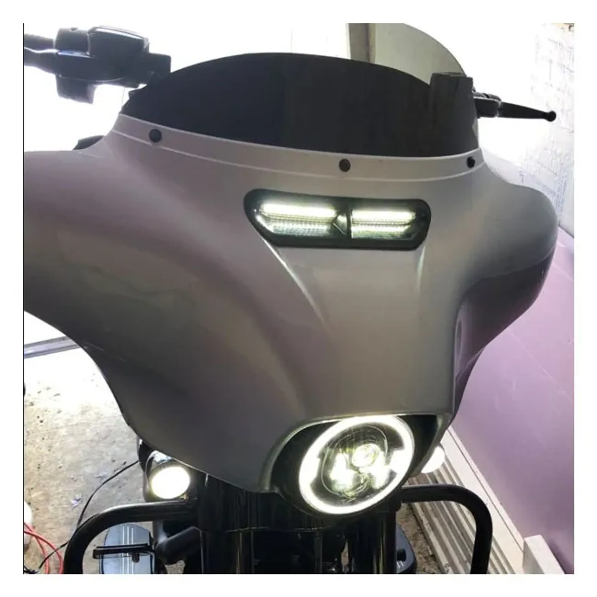 Custom Dynamics, Batwing turn signal vent insert. Black