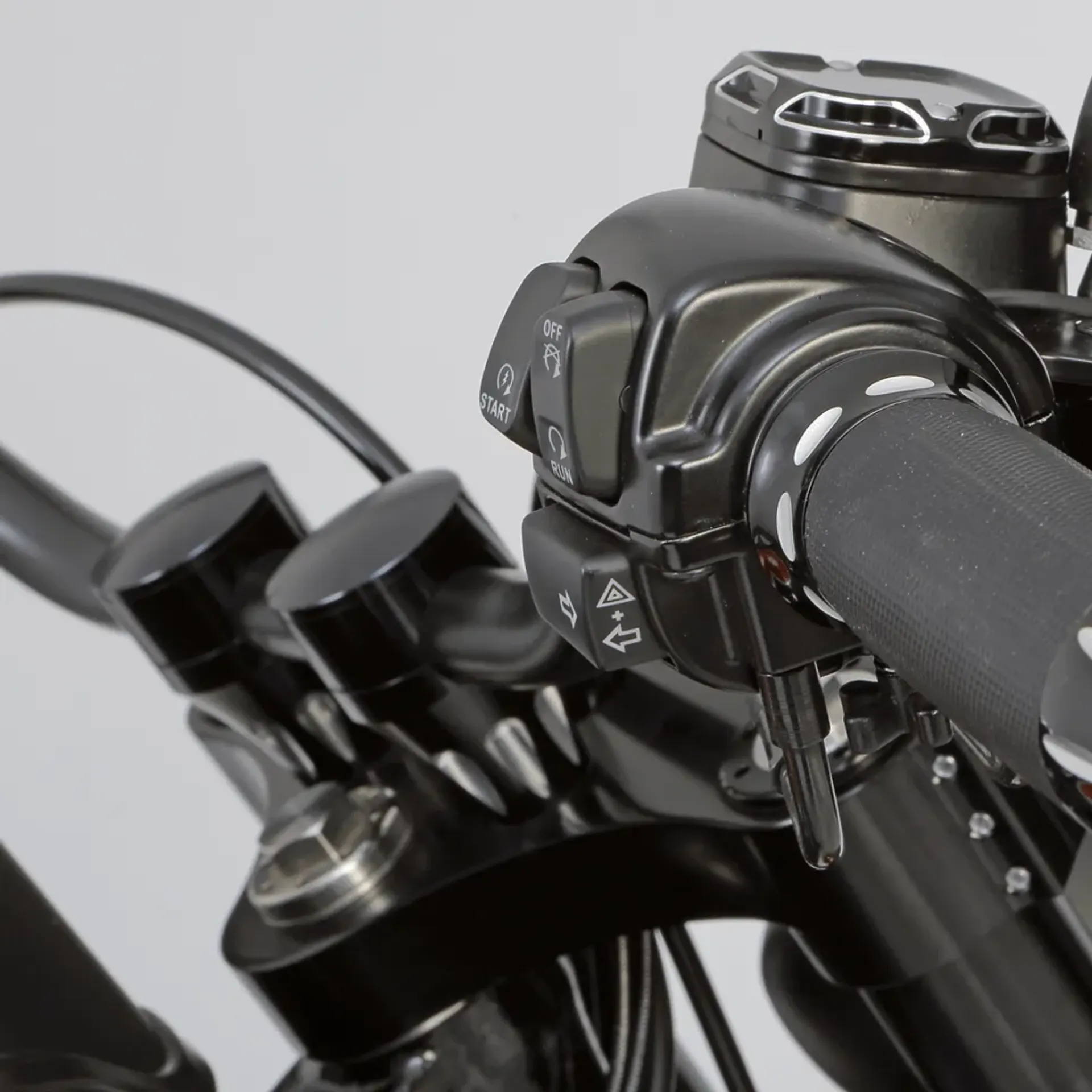 2″ slotted black risers
