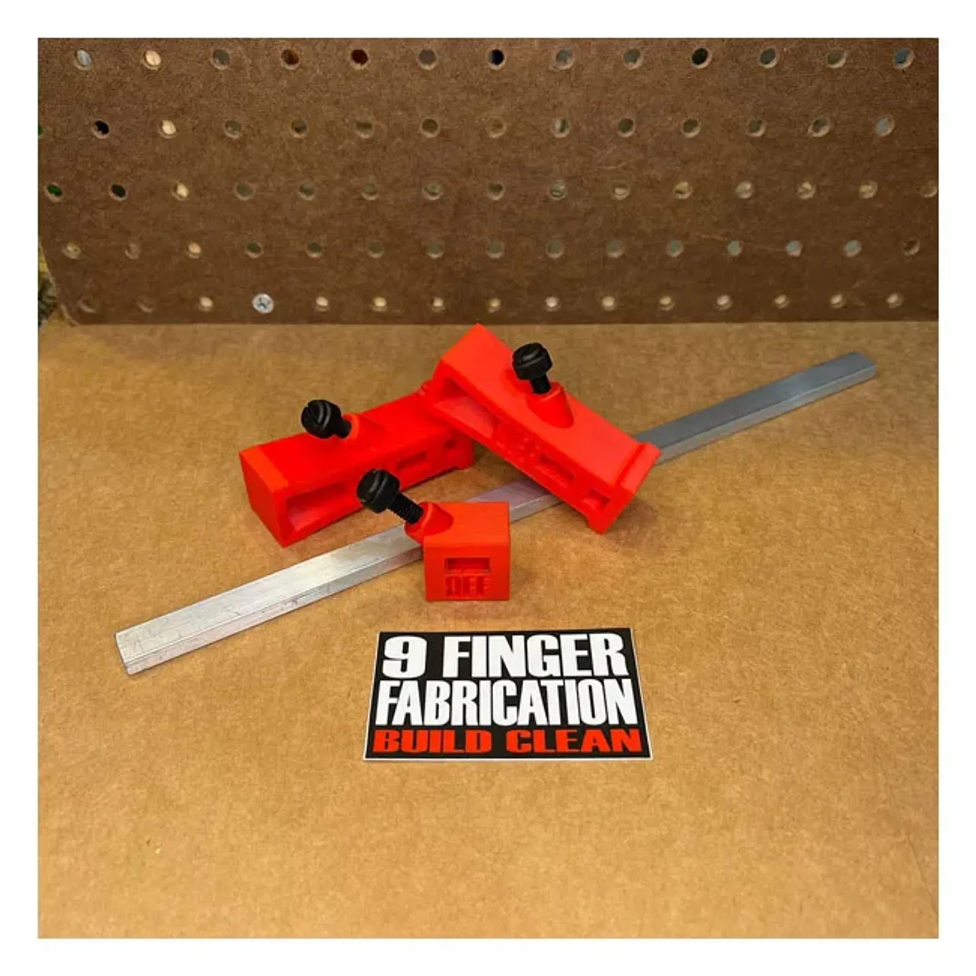 9Finger Fabrication, primary chain alignment tool