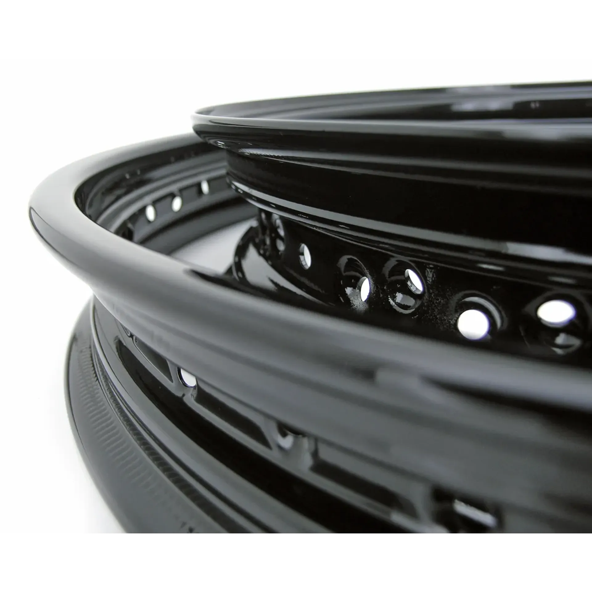 Rim black powdercoated 3.00×18 pre-04