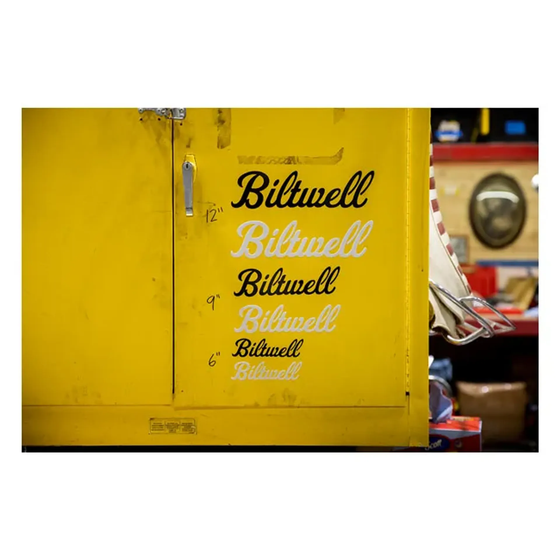 Biltwell Script sticker black 9"