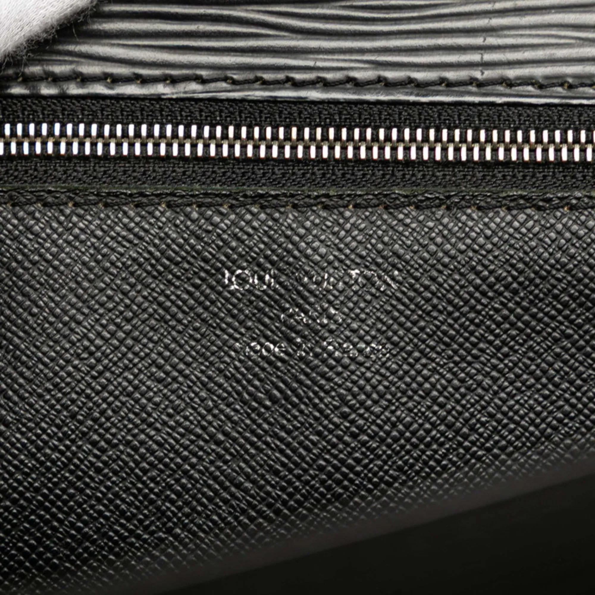 LOUIS VUITTON Black Leather Bag