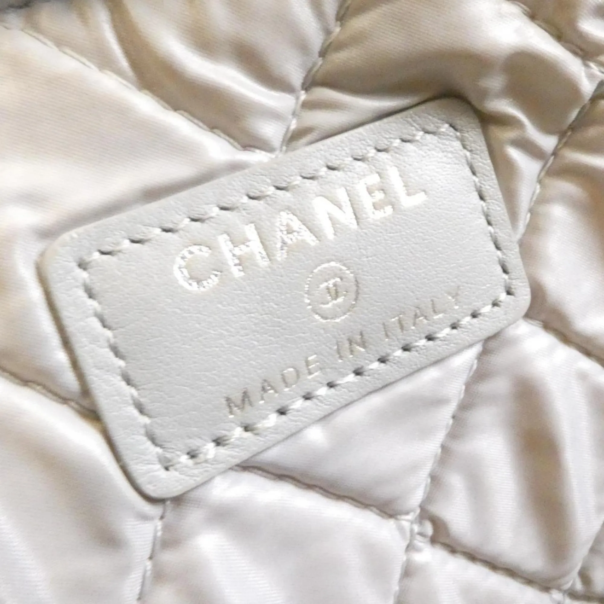 CHANEL Cream Pouch