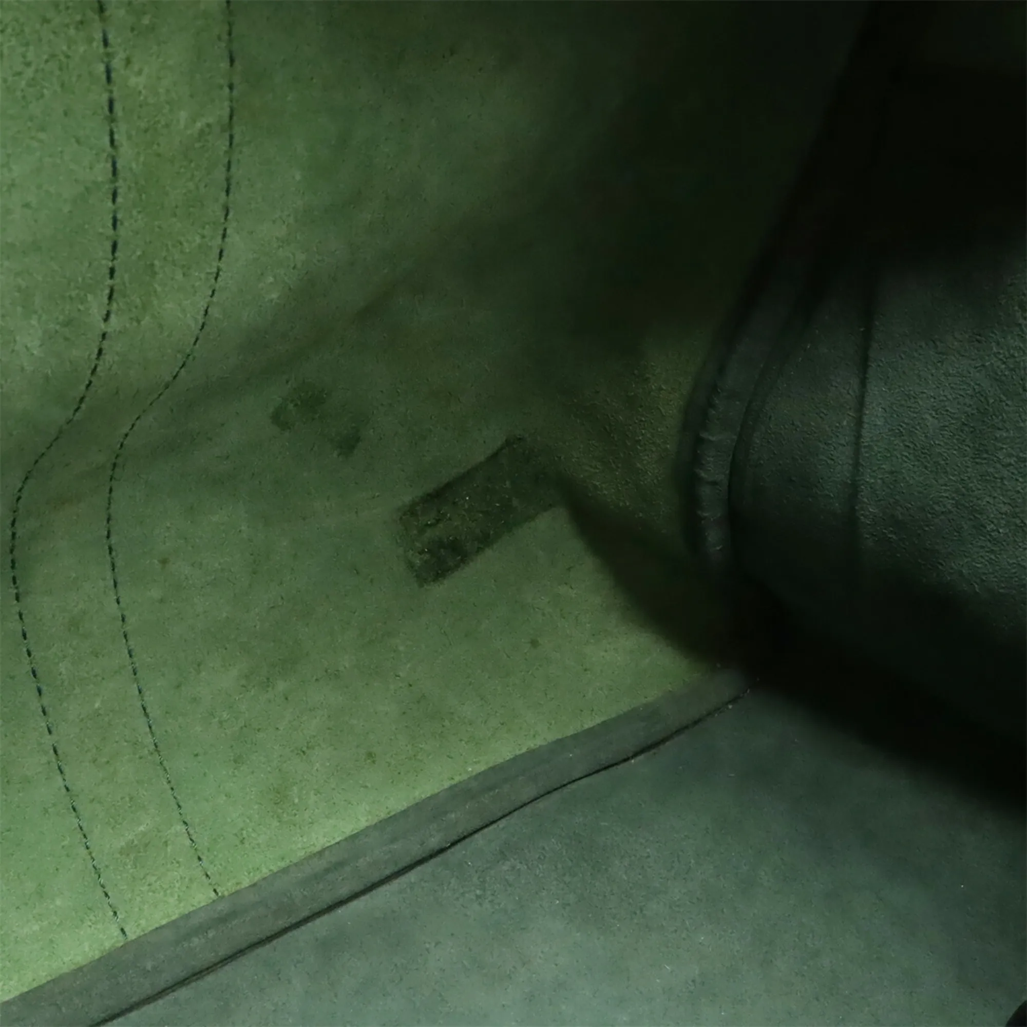 LOUIS VUITTON Green Shoulder Bag