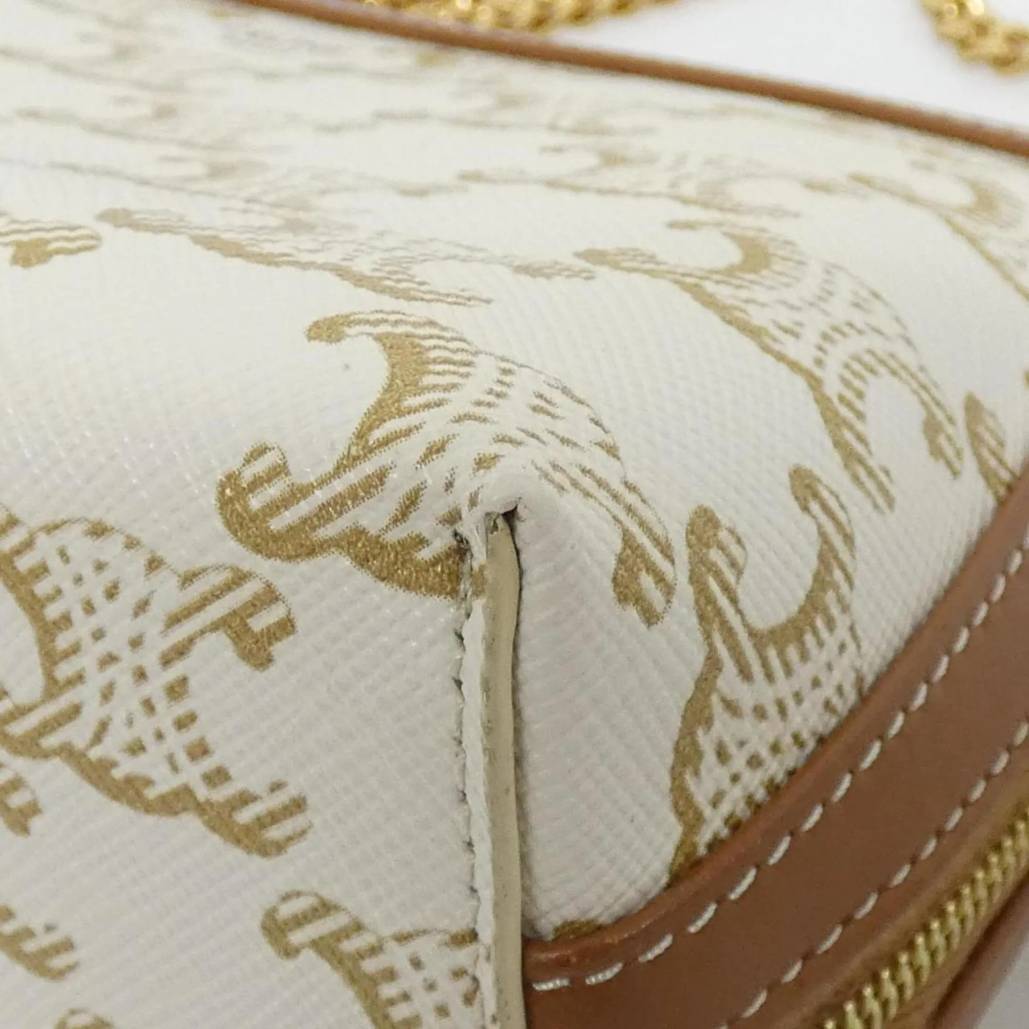 CELINE White 2C Shoulder Bag