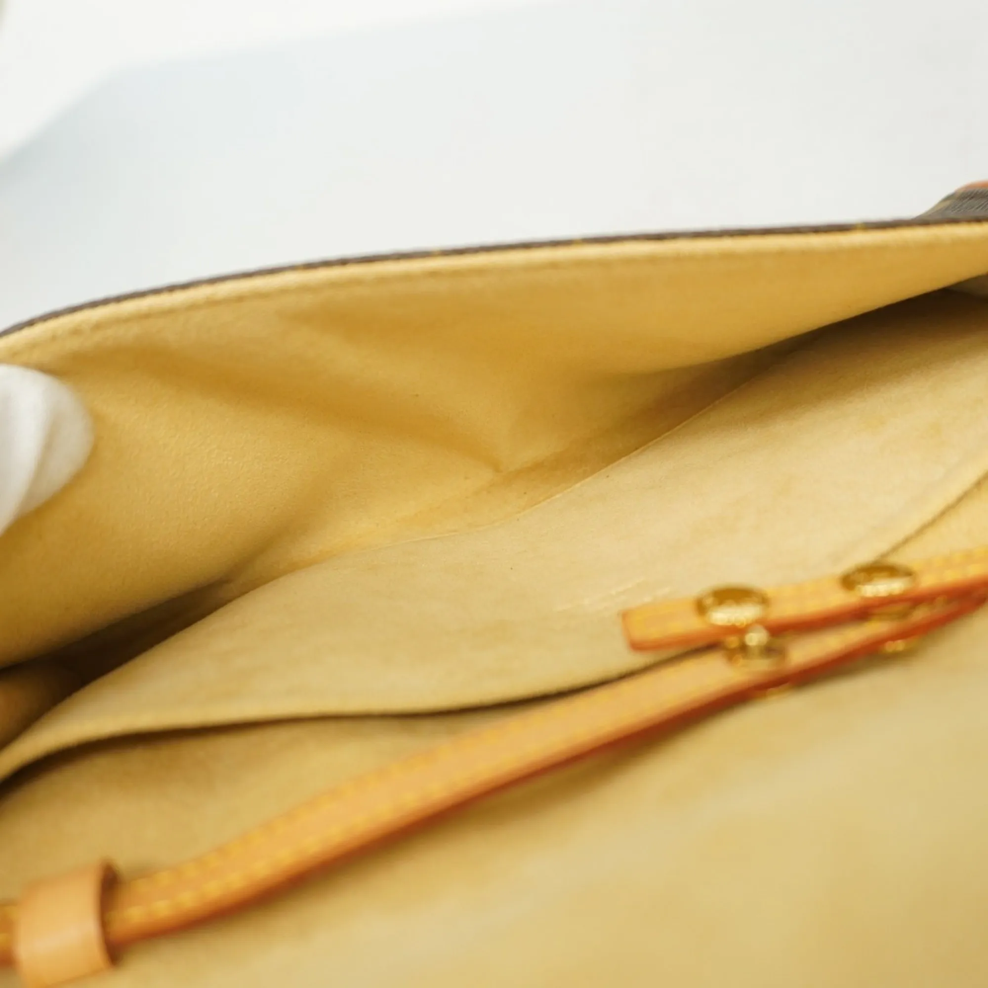 LOUIS VUITTON Brown Monogram Shoulder Bag