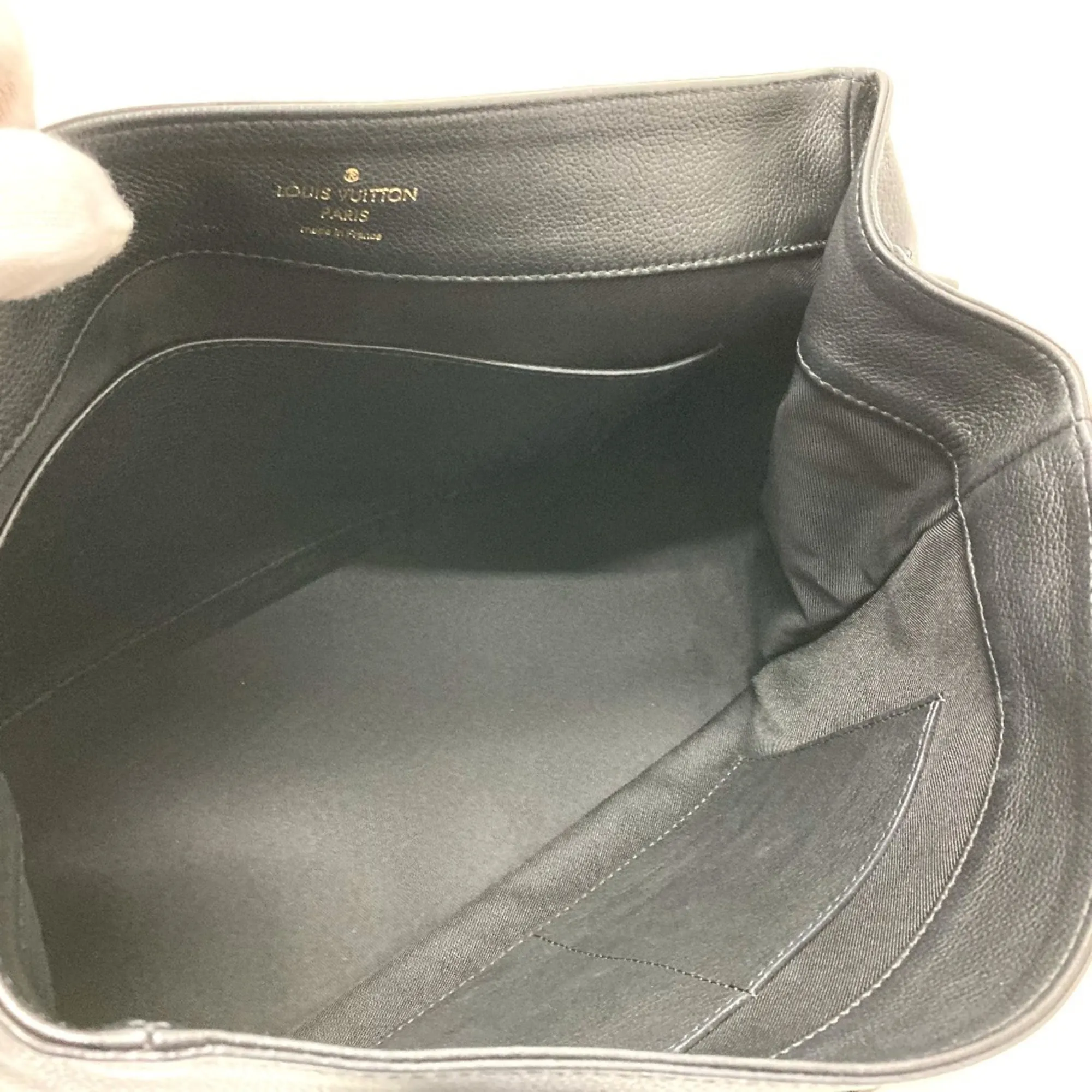 LOUIS VUITTON Black Leather Shoulder Bag