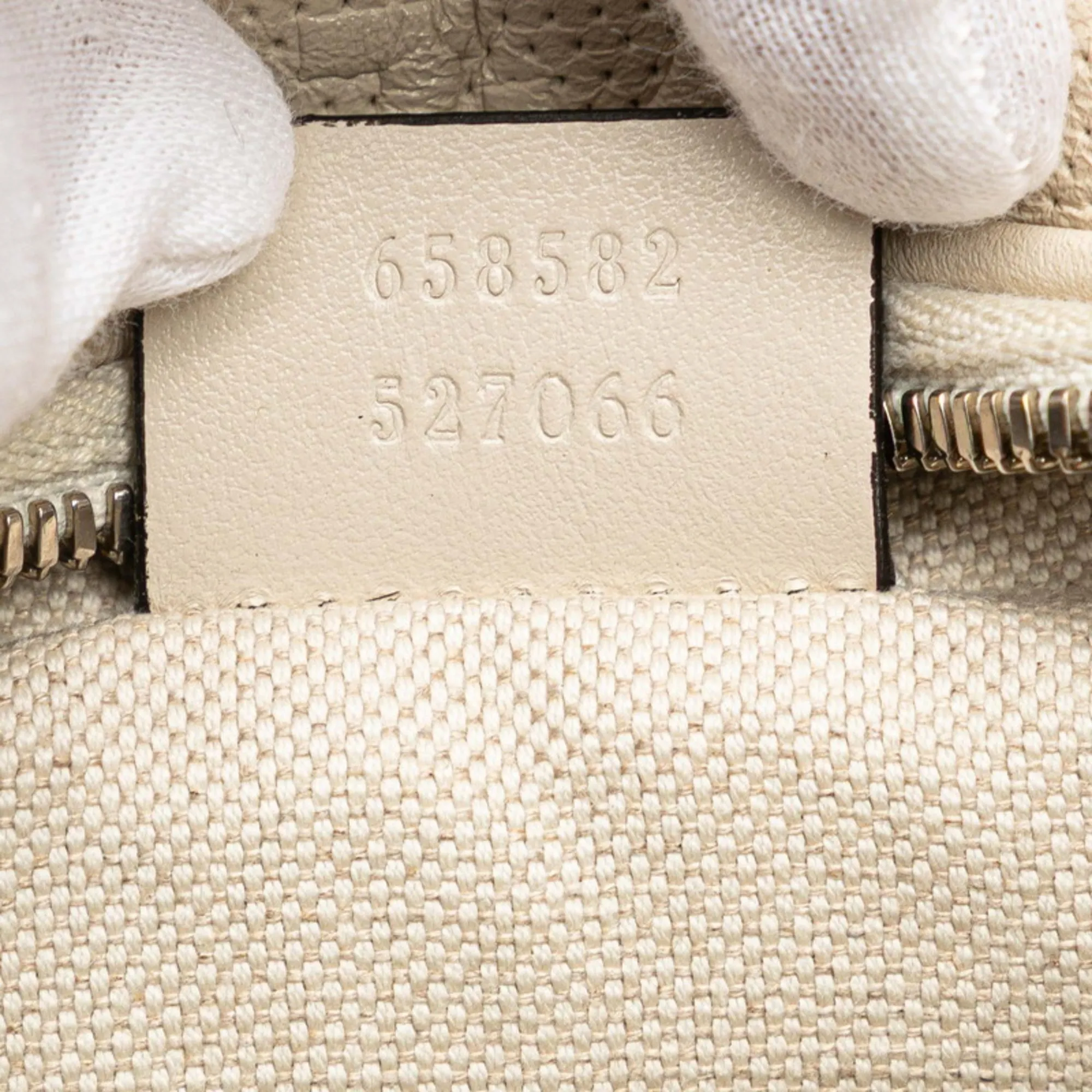 GUCCI White Leather Fanny Pack