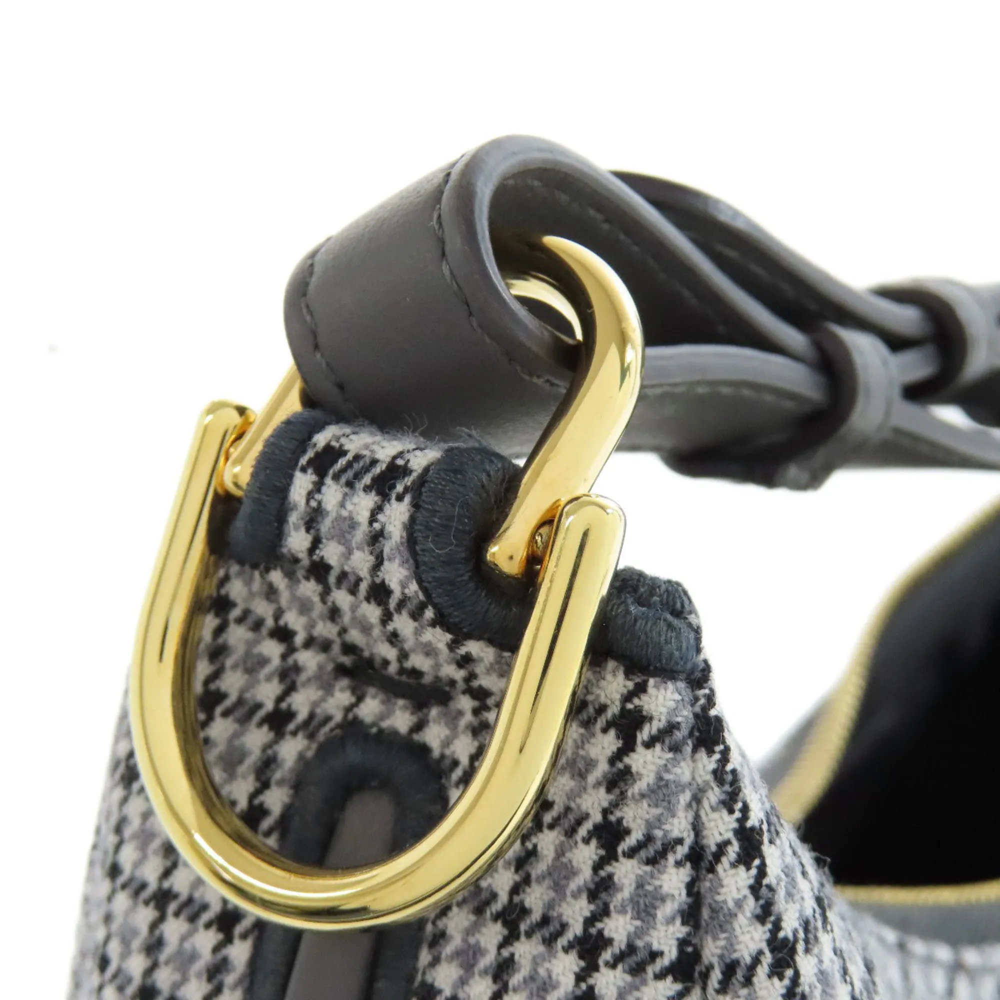 FENDI Gray Shoulder Bag