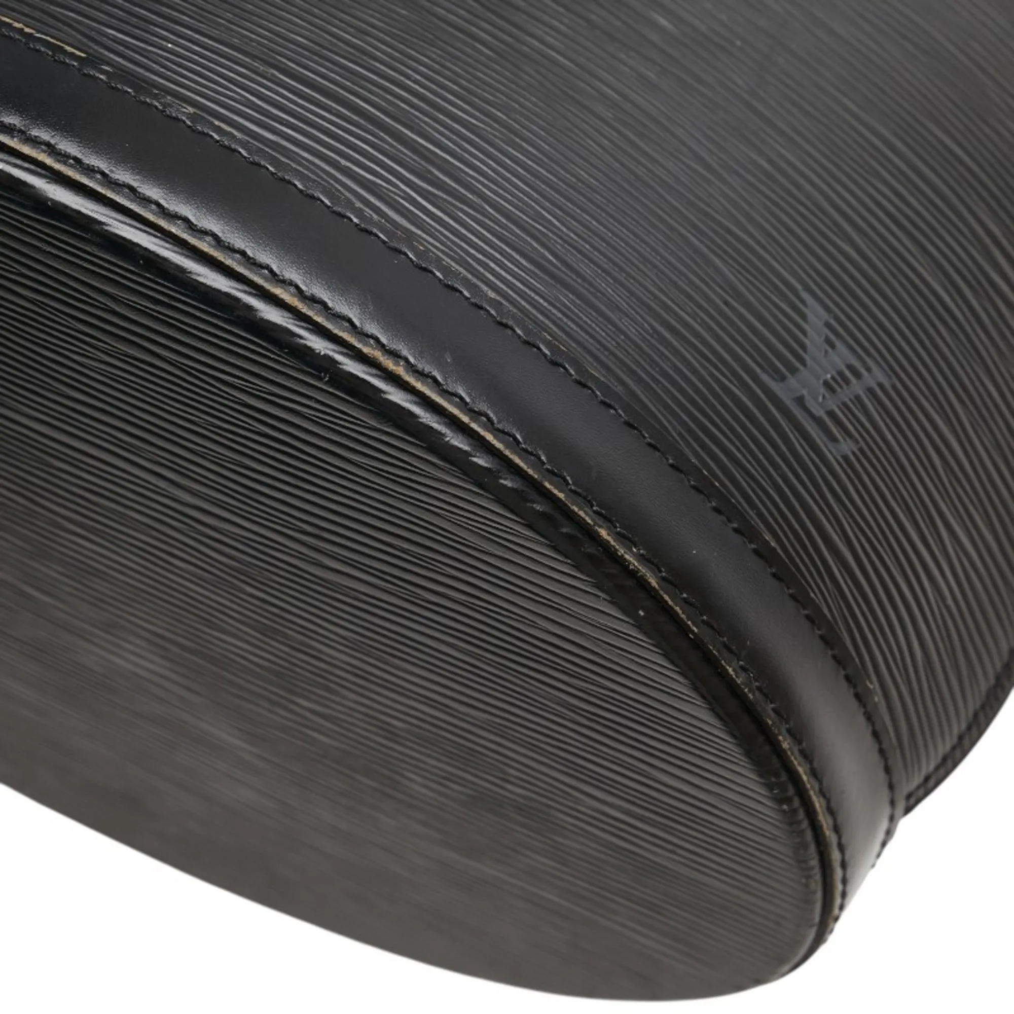 LOUIS VUITTON Black Leather Shoulder Bag