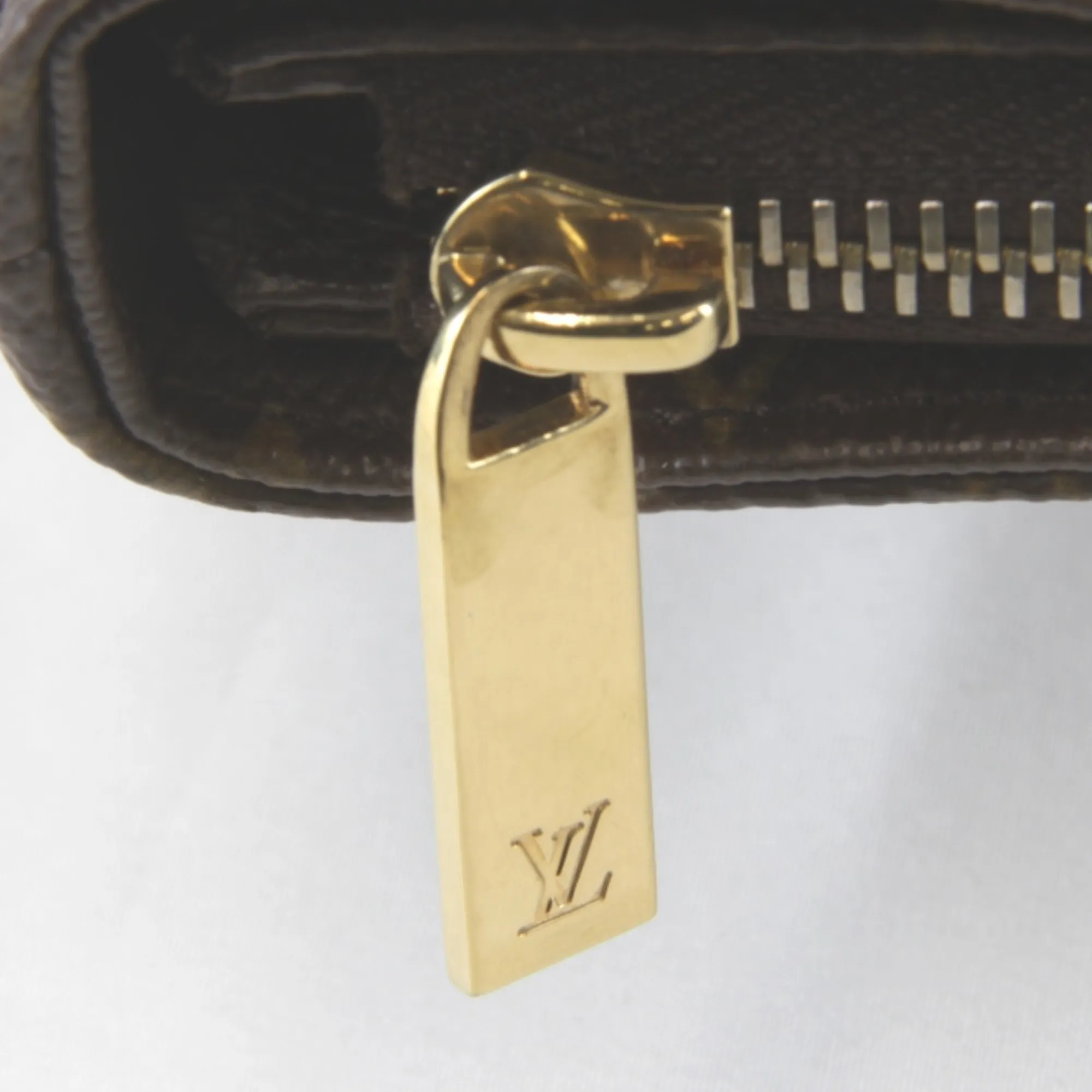 LOUIS VUITTON Brown Monogram Bag