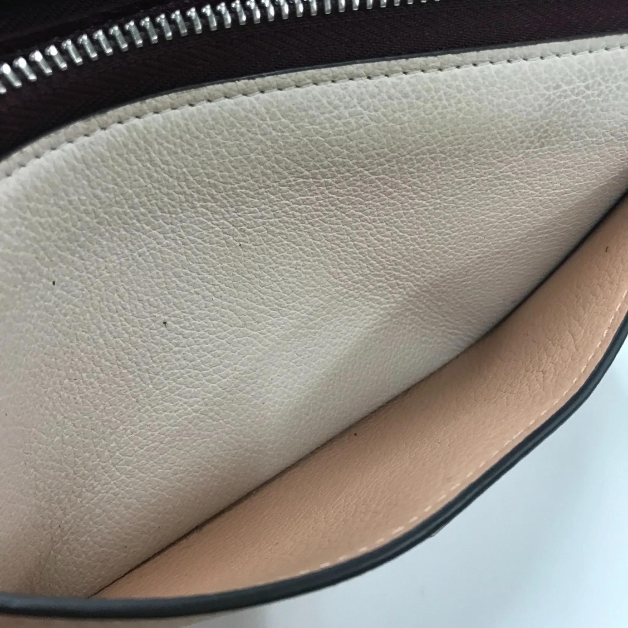 LOUIS VUITTON Cream Leather Wallet