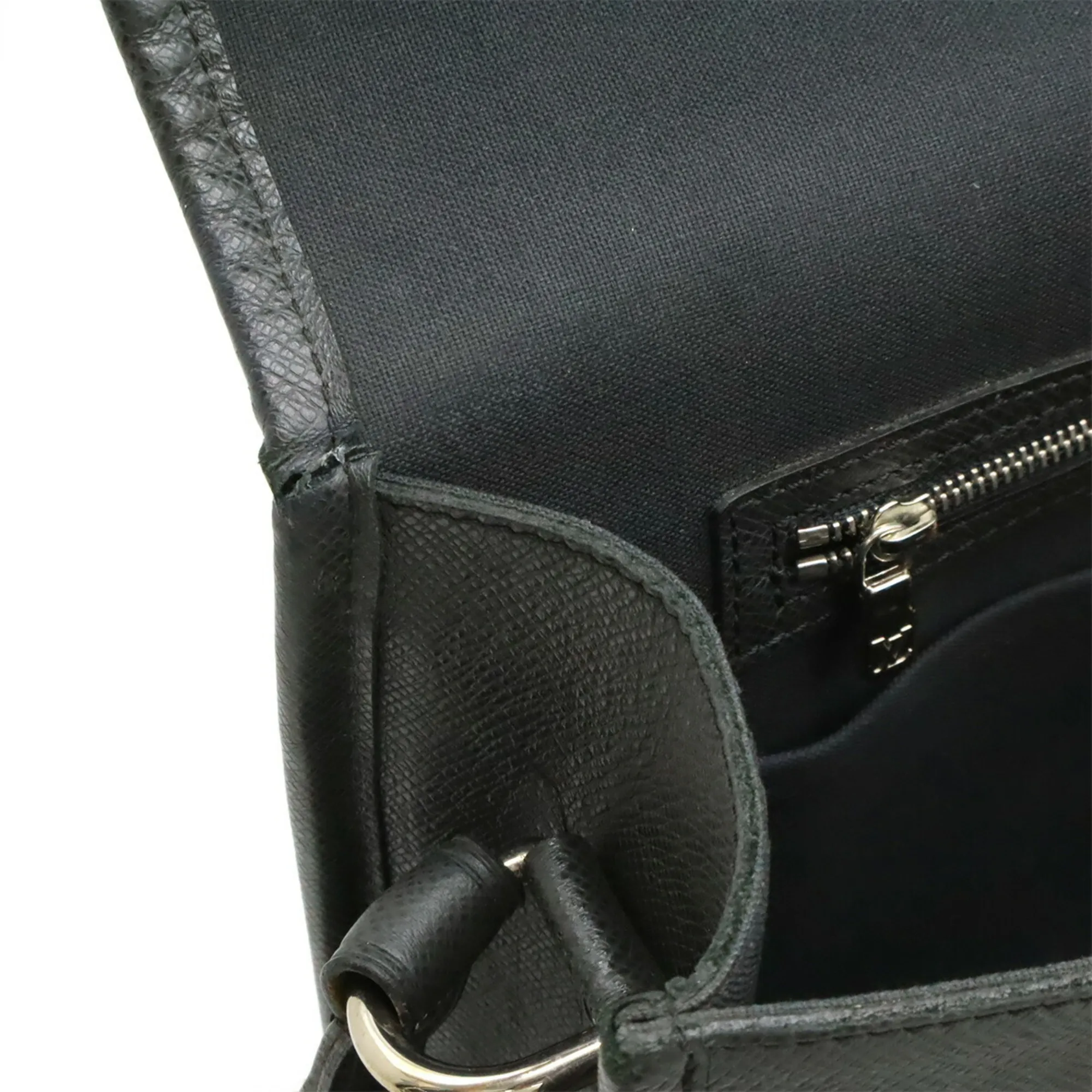 LOUIS VUITTON Black Shoulder Bag