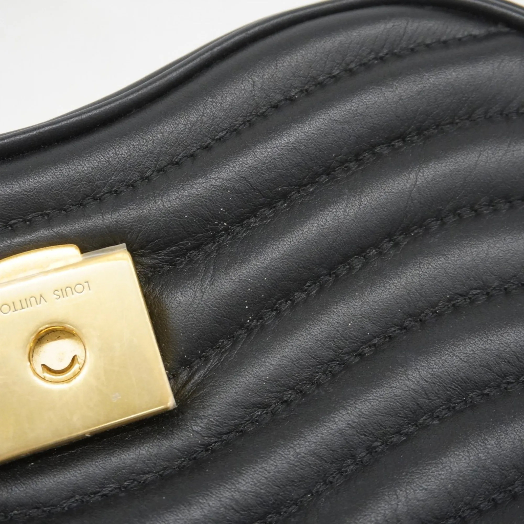 LOUIS VUITTON Black Shoulder Bag