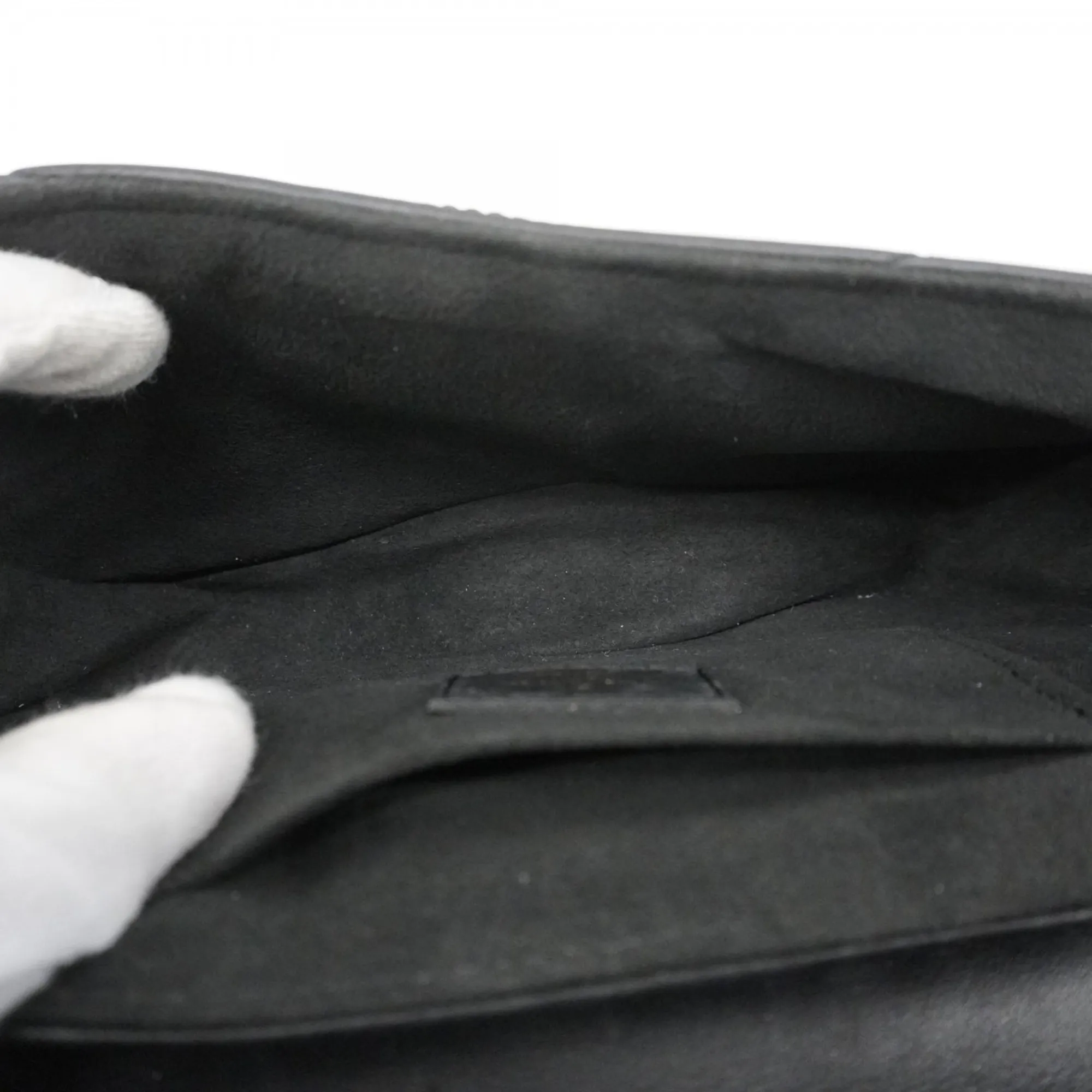 LOUIS VUITTON Black Shoulder Bag