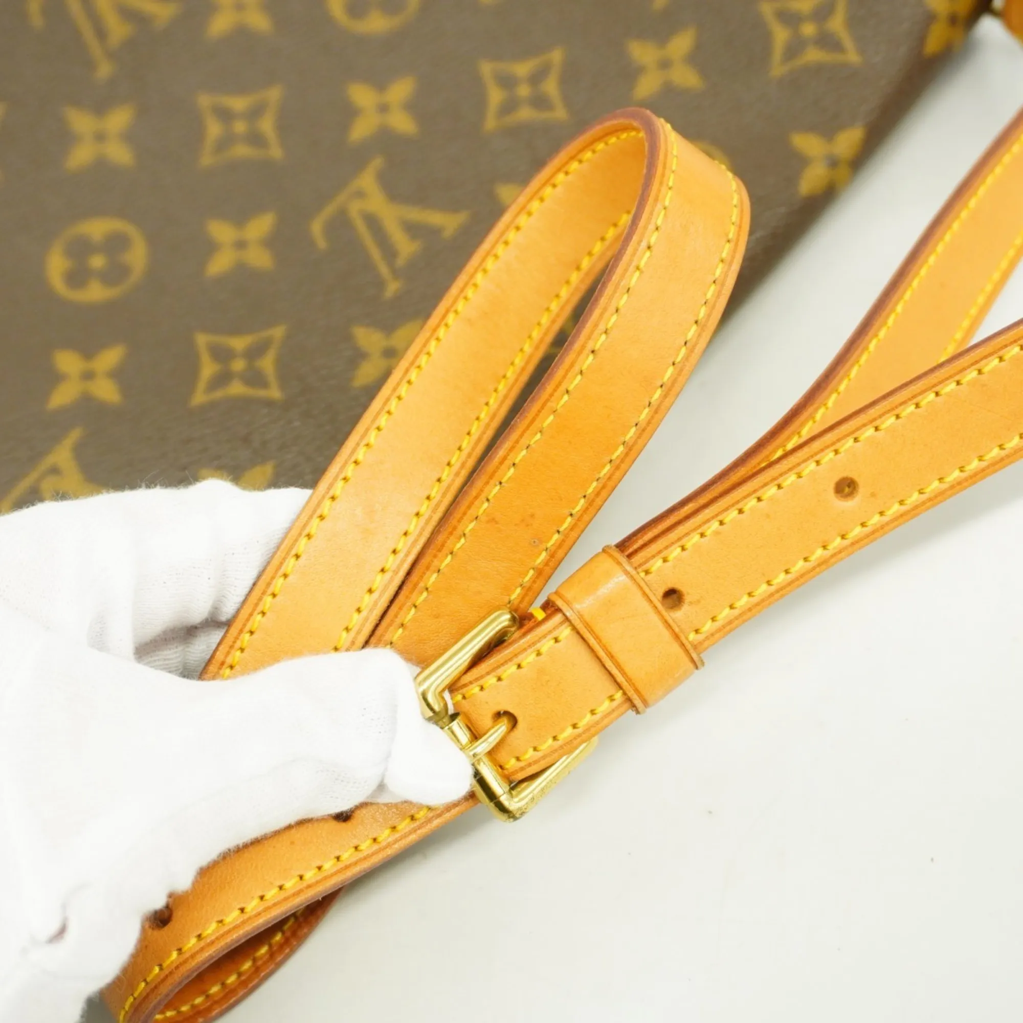 LOUIS VUITTON Brown Monogram Shoulder Bag