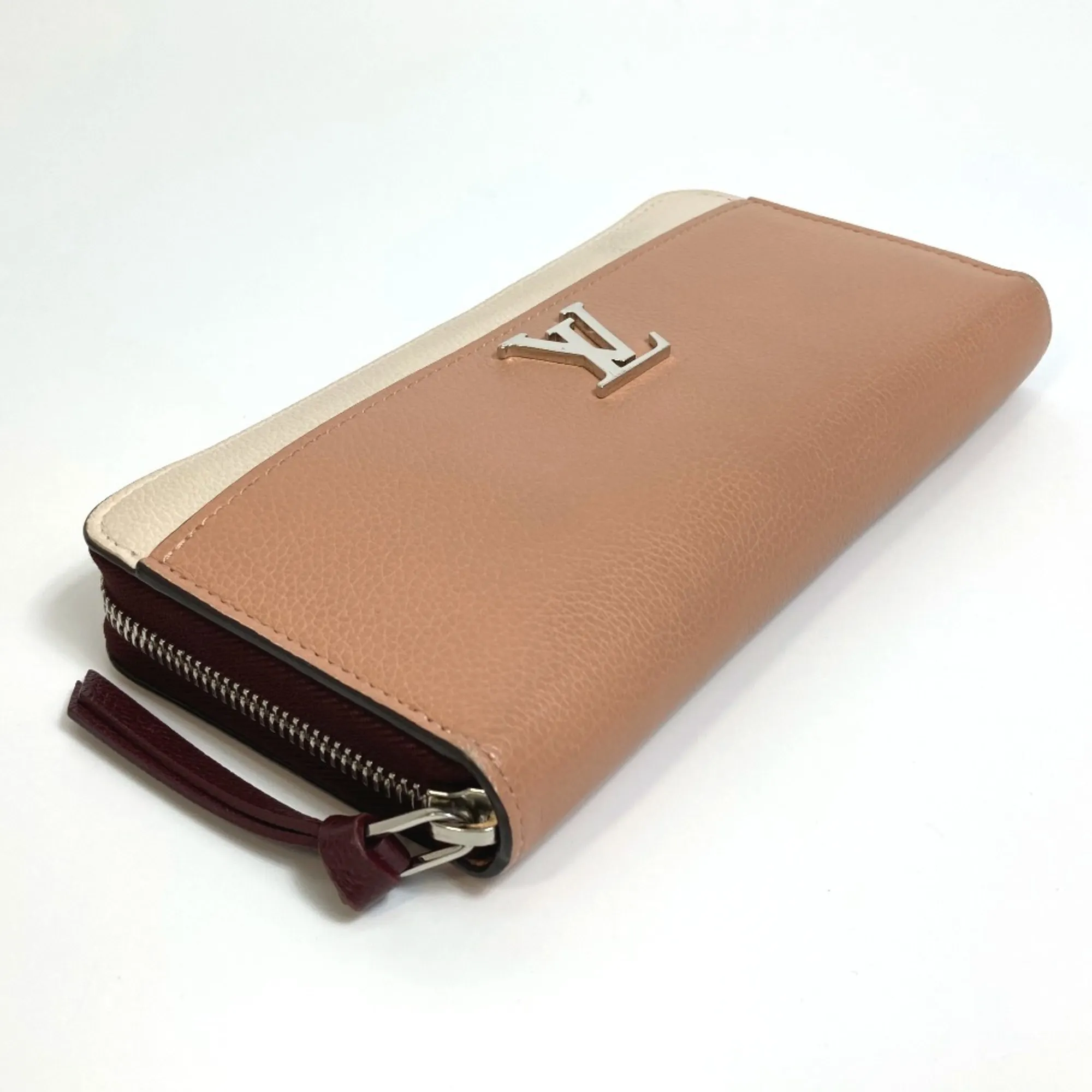 LOUIS VUITTON Cream Leather Wallet