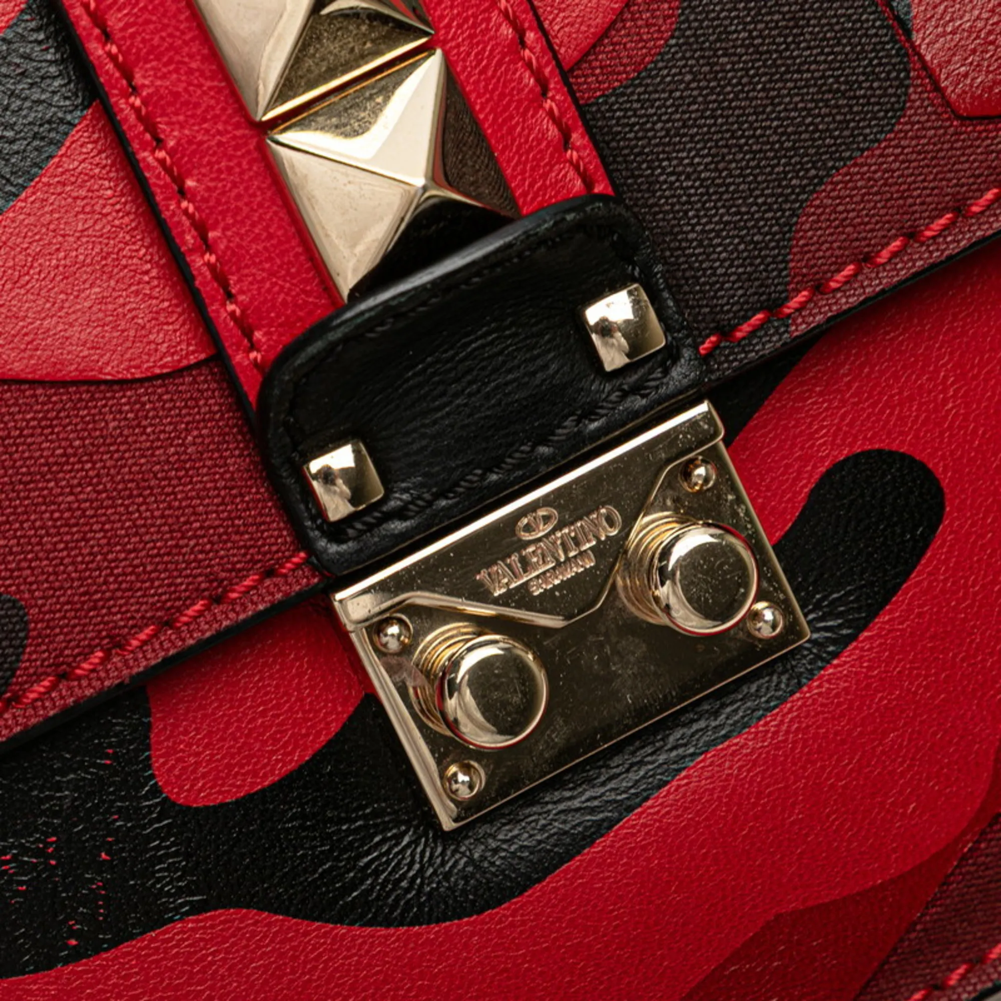 VALENTINO Black Leather Shoulder Bag