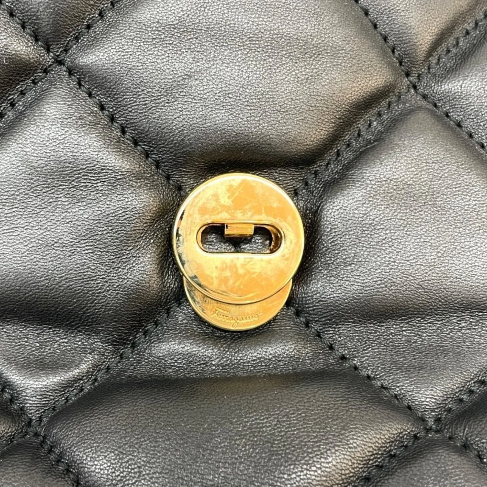 SALVATORE FERRAGAMO Black Leather Shoulder Bag